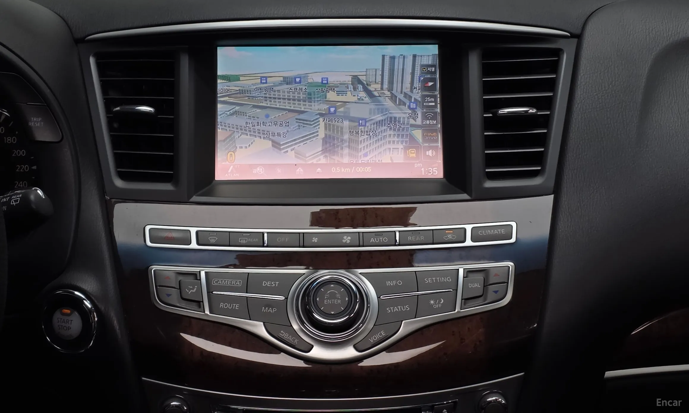 Infiniti QX60 превью 14