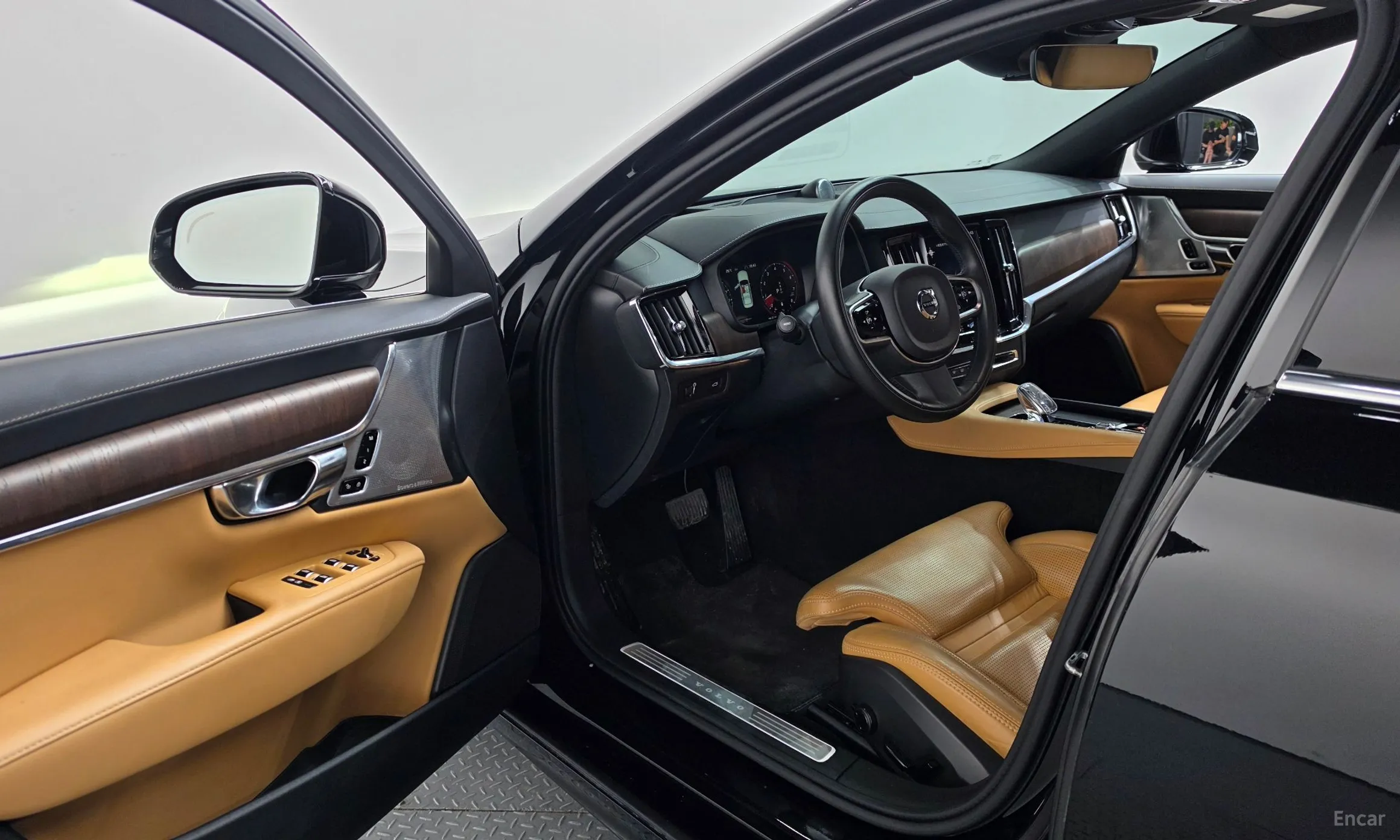 Volvo S90 превью 10