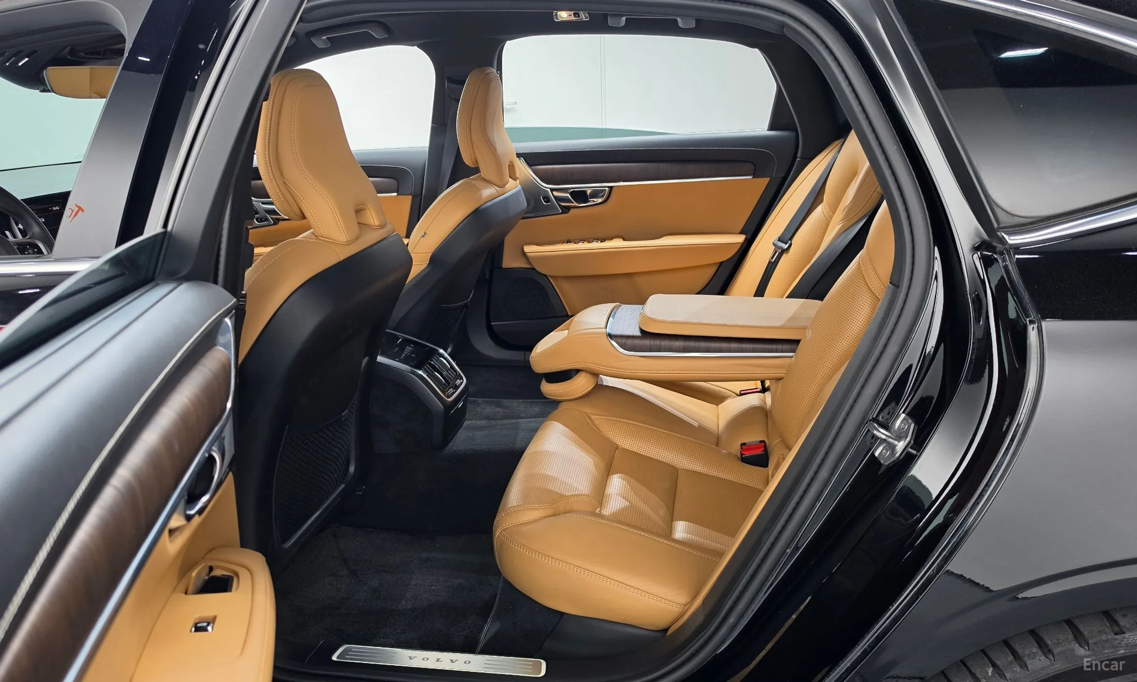Volvo S90 превью 12