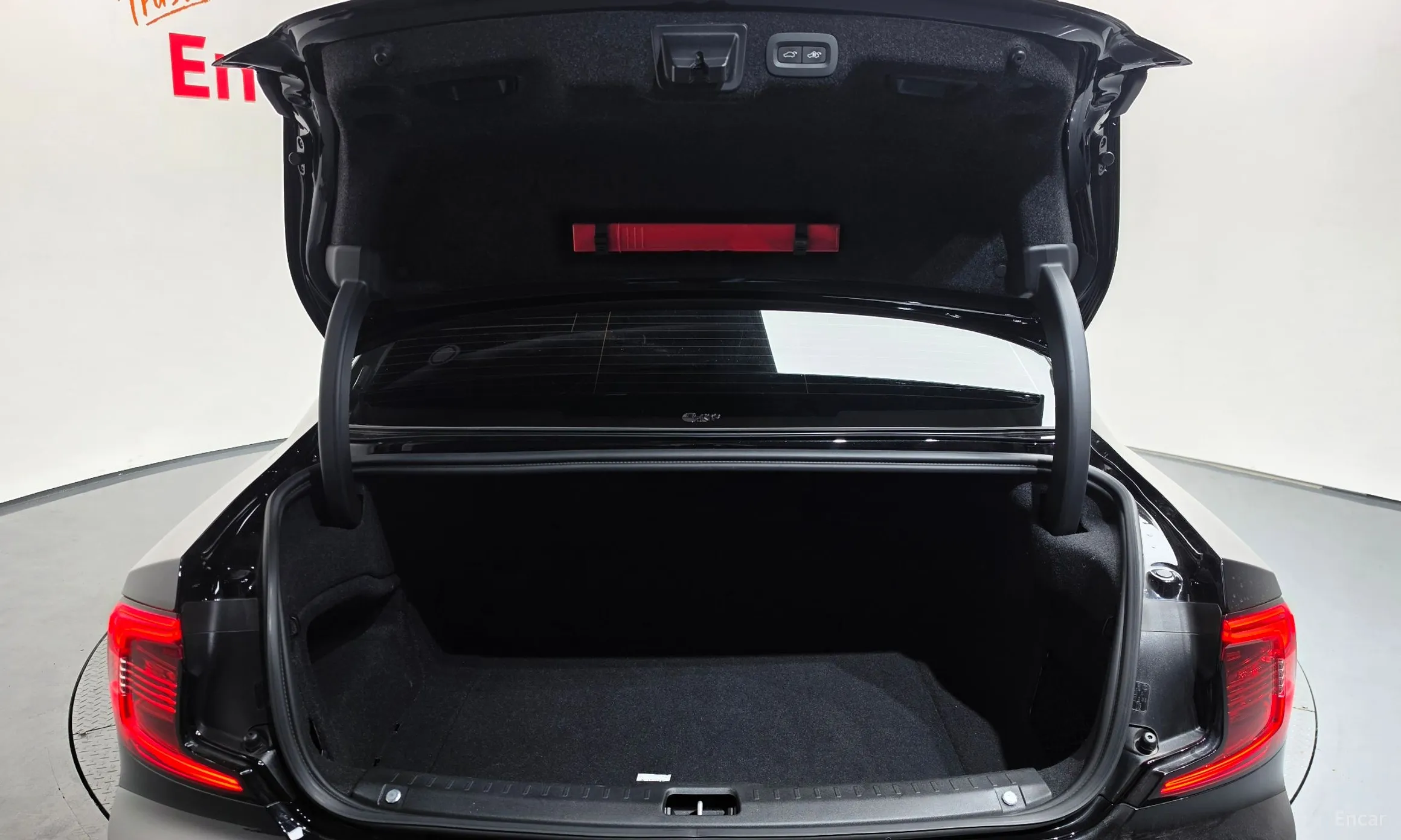 Volvo S90 превью 20