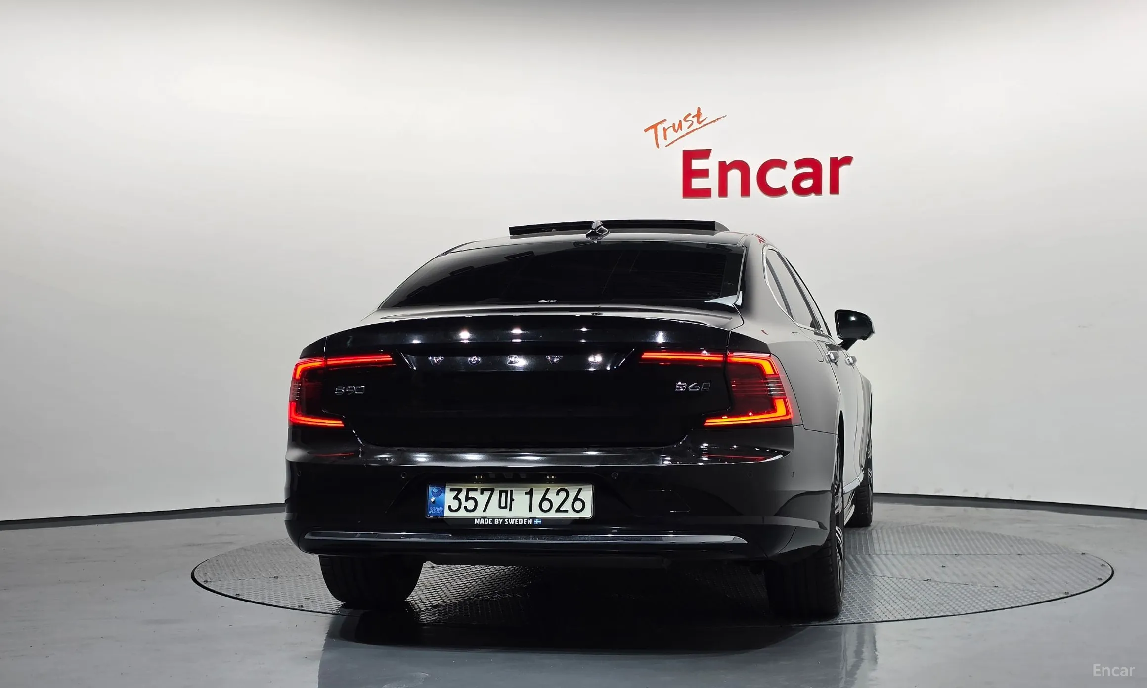 Volvo S90 превью 4