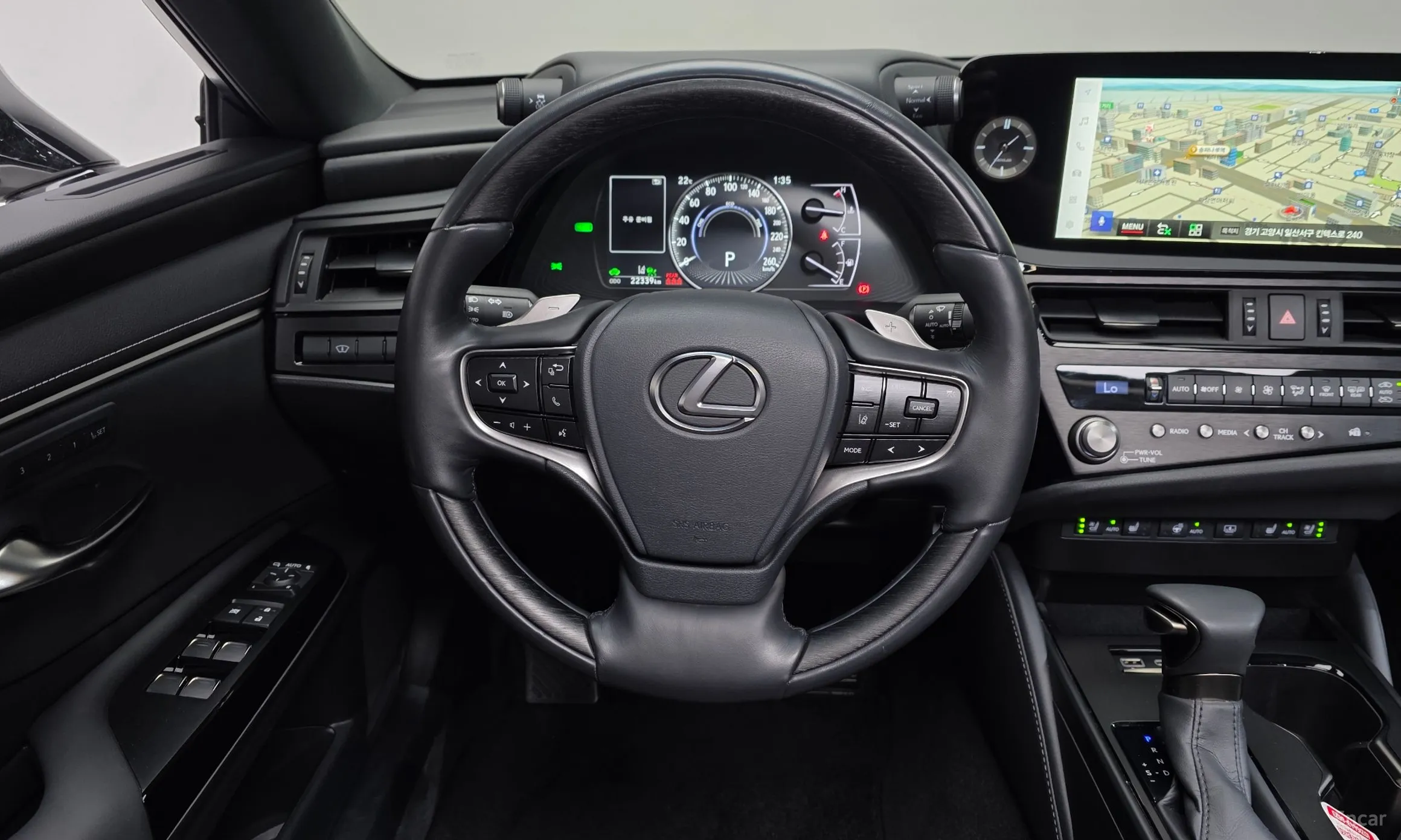 Lexus ES300h 7th Generation превью 13