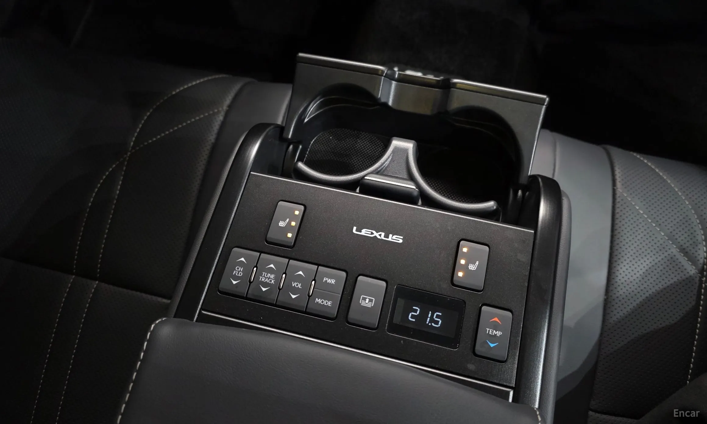 Lexus ES300h 7th Generation превью 18