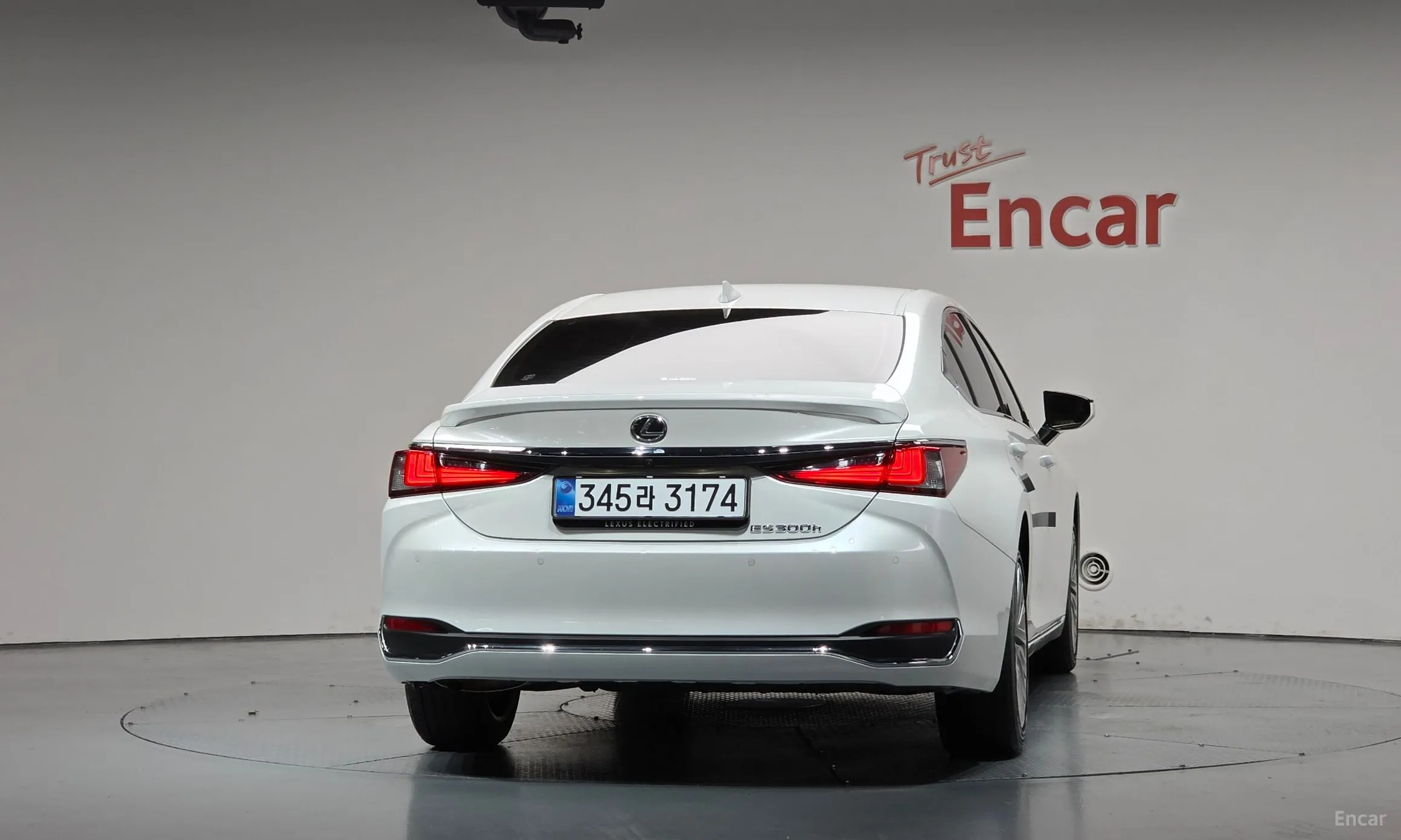 Lexus ES300h 7th Generation превью 4