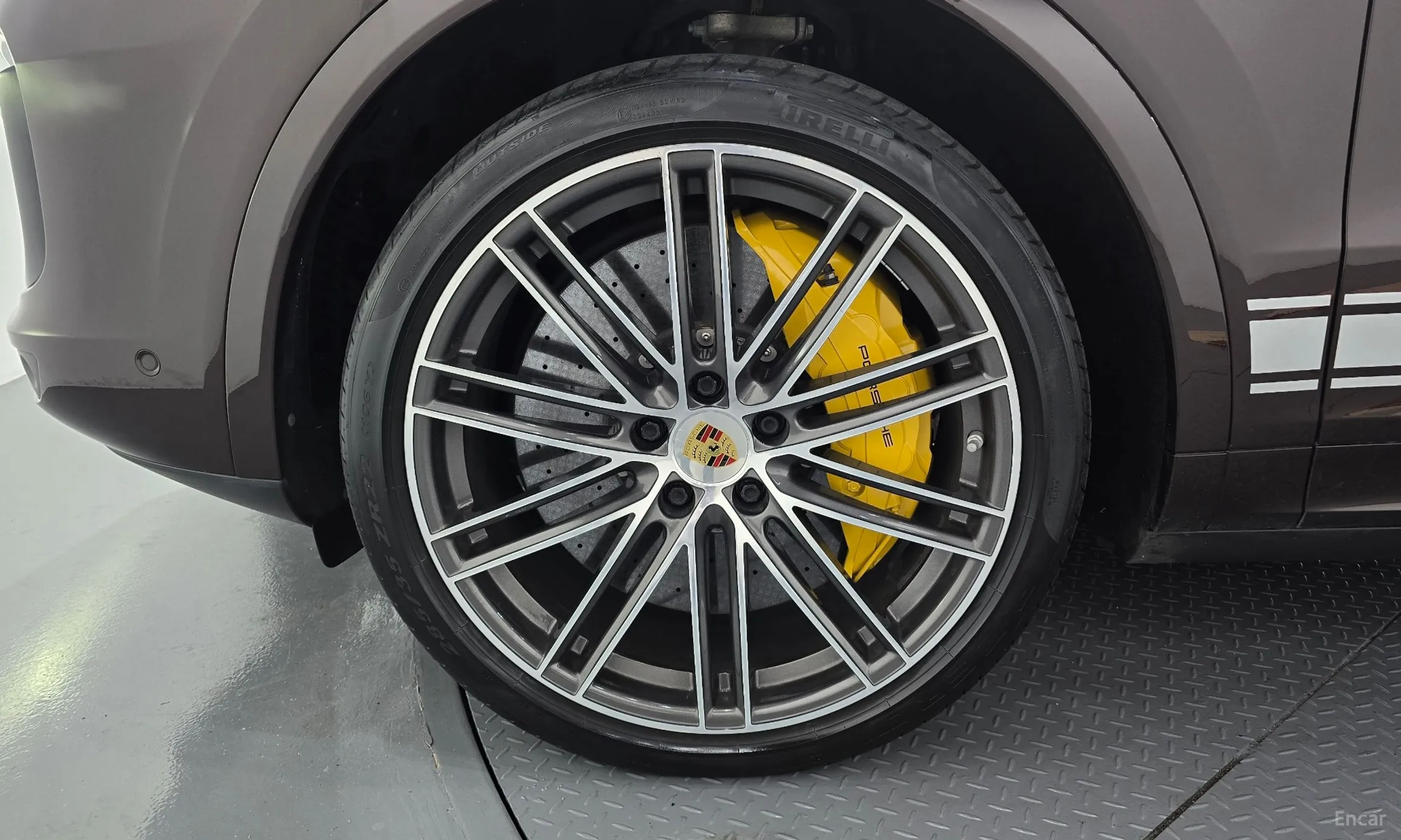 Porsche Cayenne (PO536) превью 5