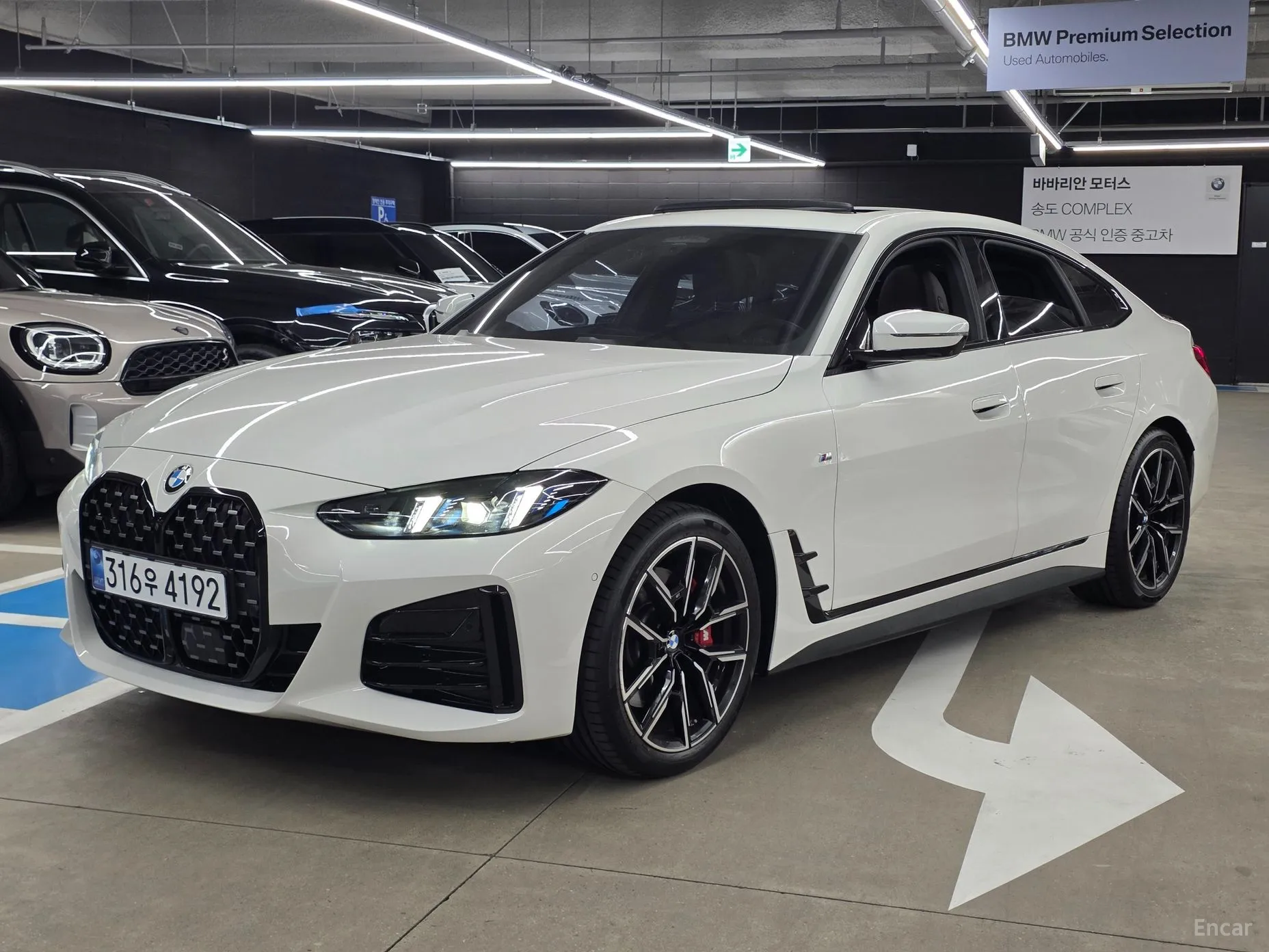 BMW Series 4 (G22)