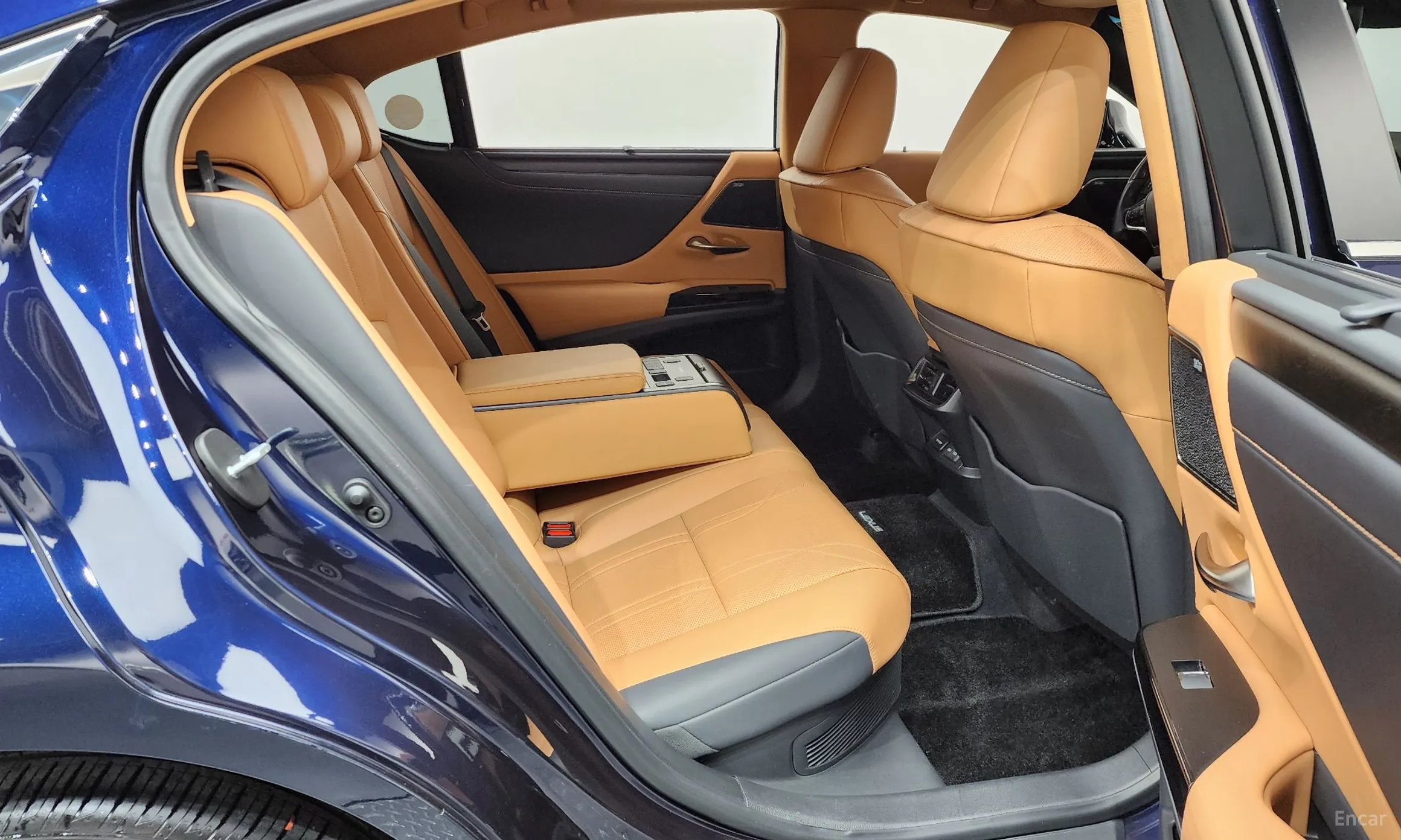 Lexus ES300h 7th Generation превью 11