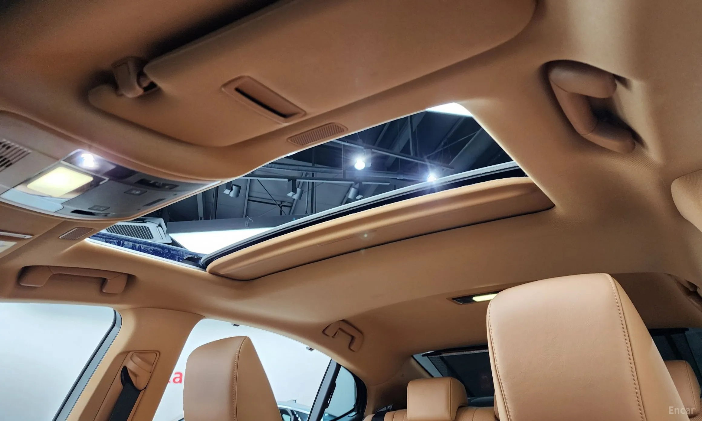 Lexus ES300h 7th Generation превью 18