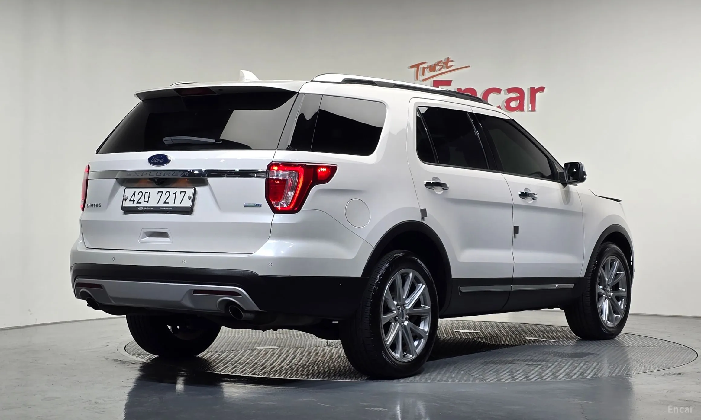 Ford Explorer превью 2