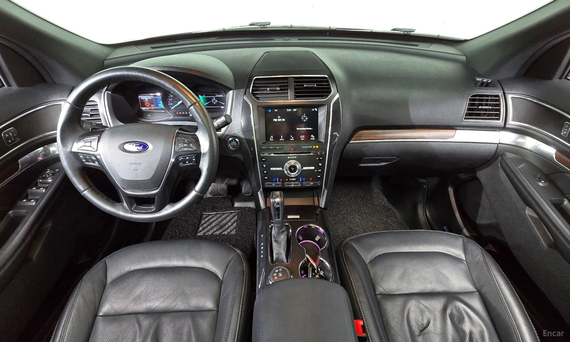 Ford Explorer превью 7