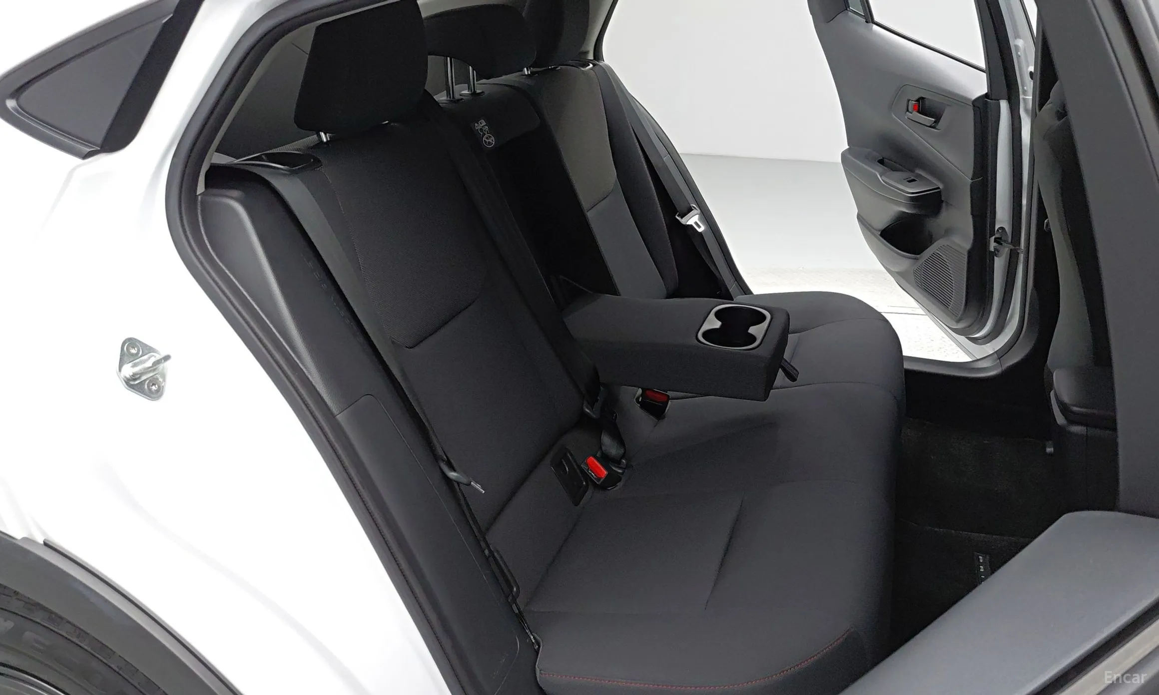 Toyota Prius 5th Generation превью 13