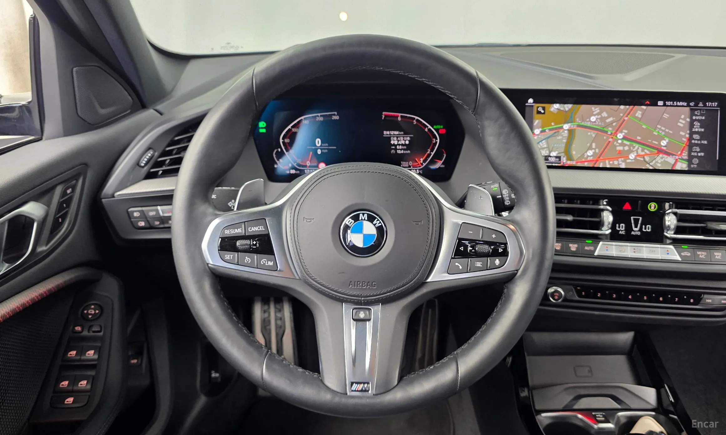 BMW 1 Series (F40) превью 13