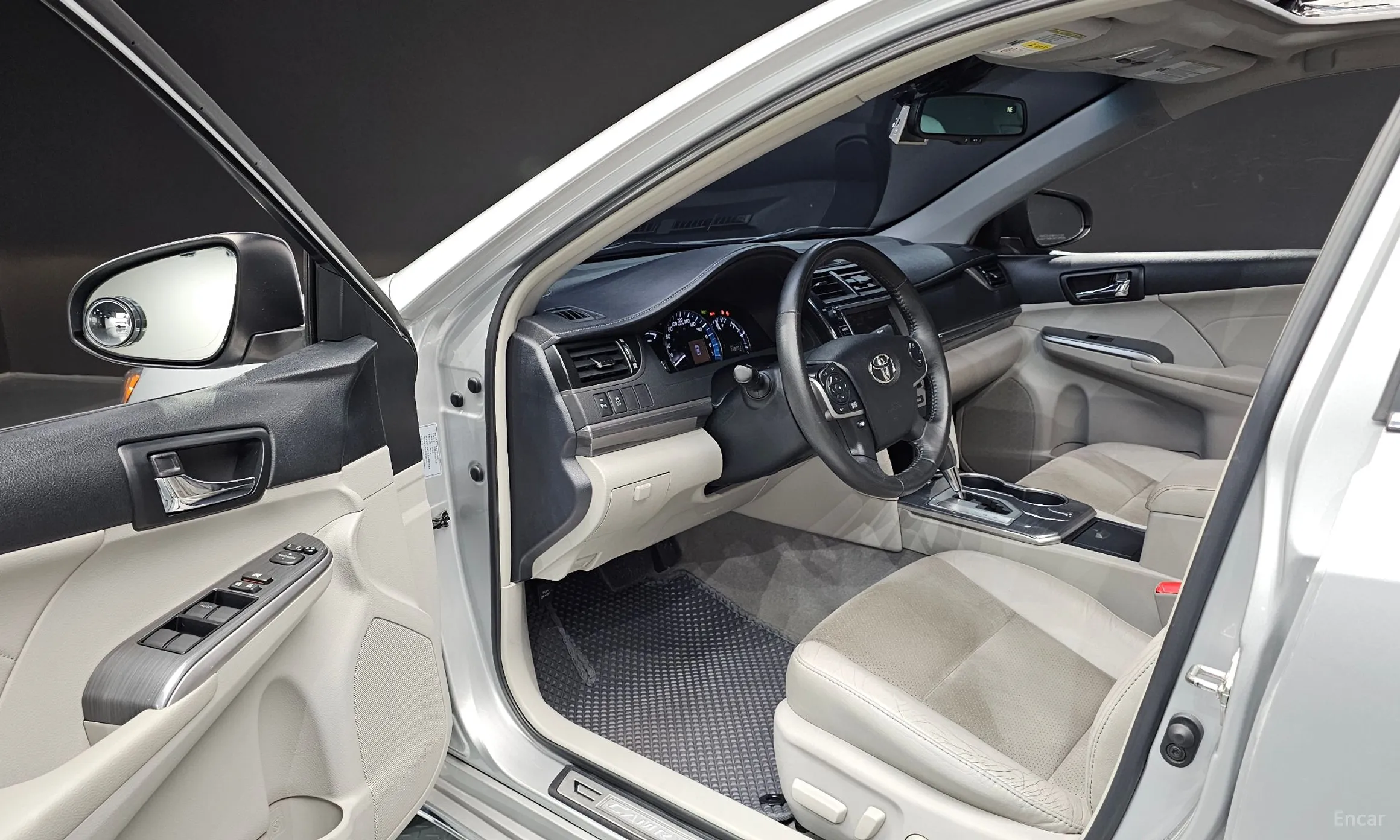 Toyota New Camry превью 10