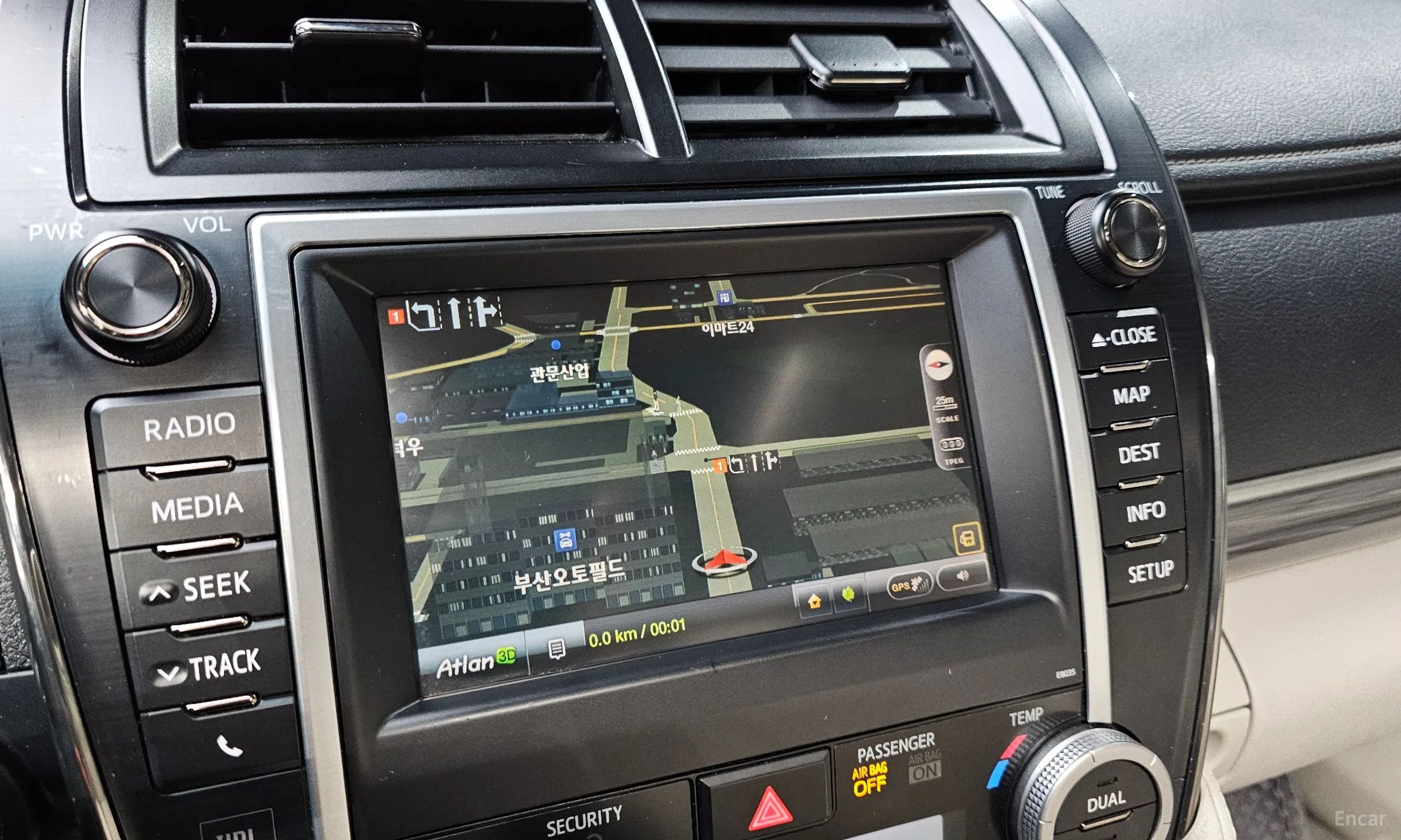 Toyota New Camry превью 14