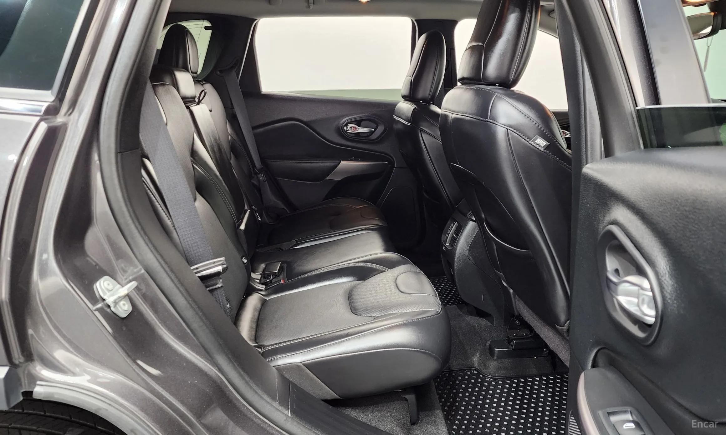 Jeep Cherokee (KL) превью 11
