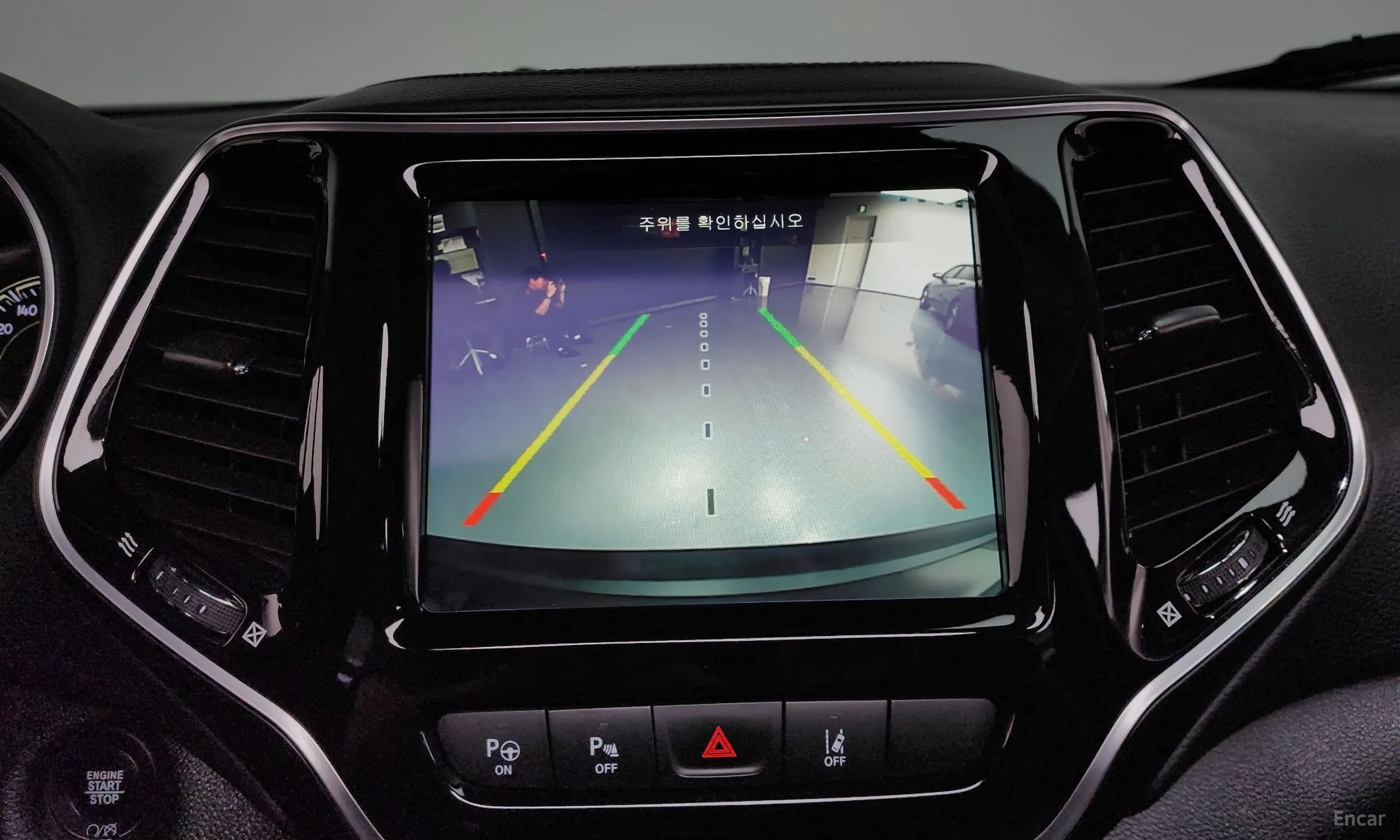 Jeep Cherokee (KL) превью 14