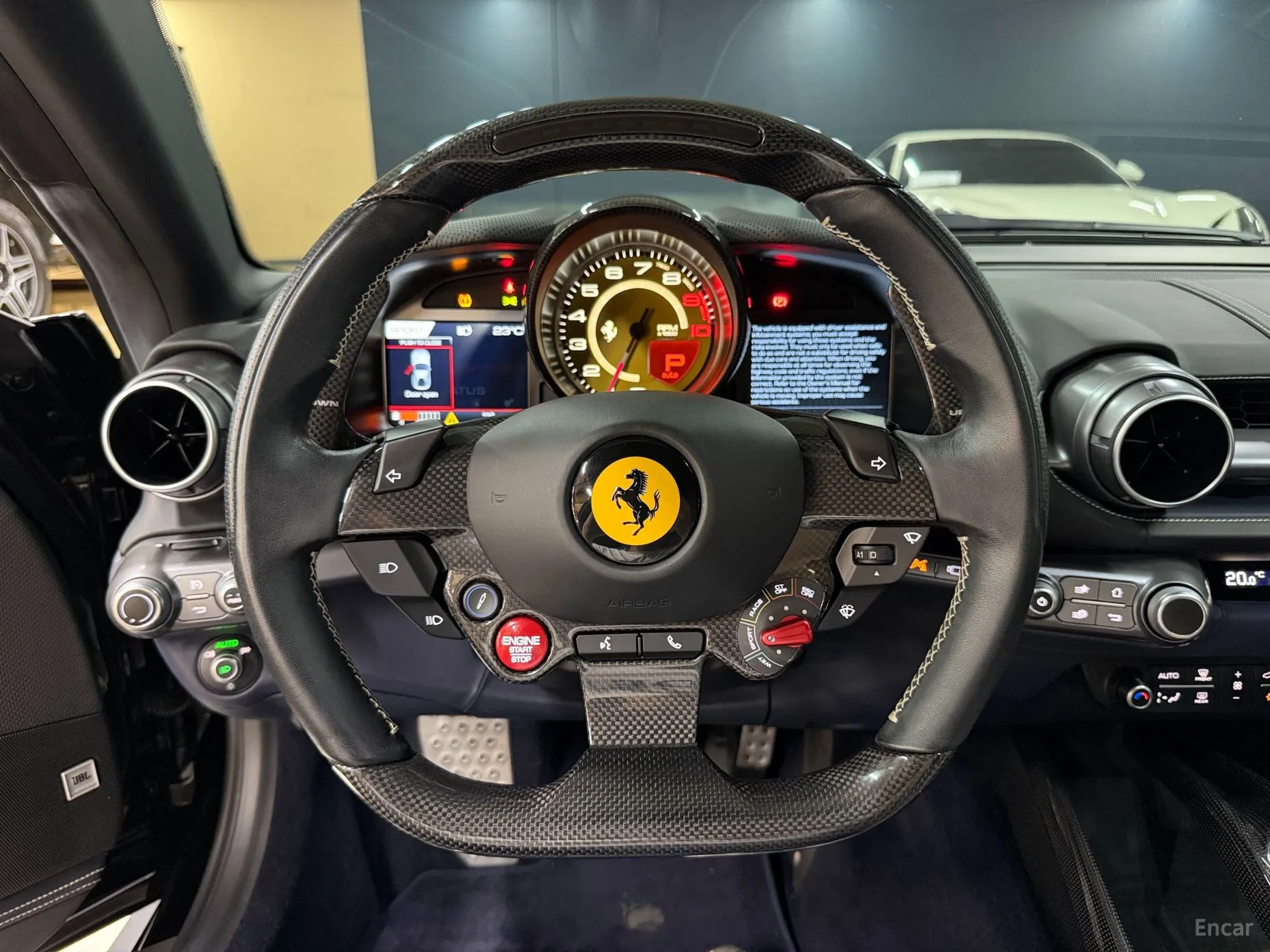 Ferrari 812 Superfast превью 13
