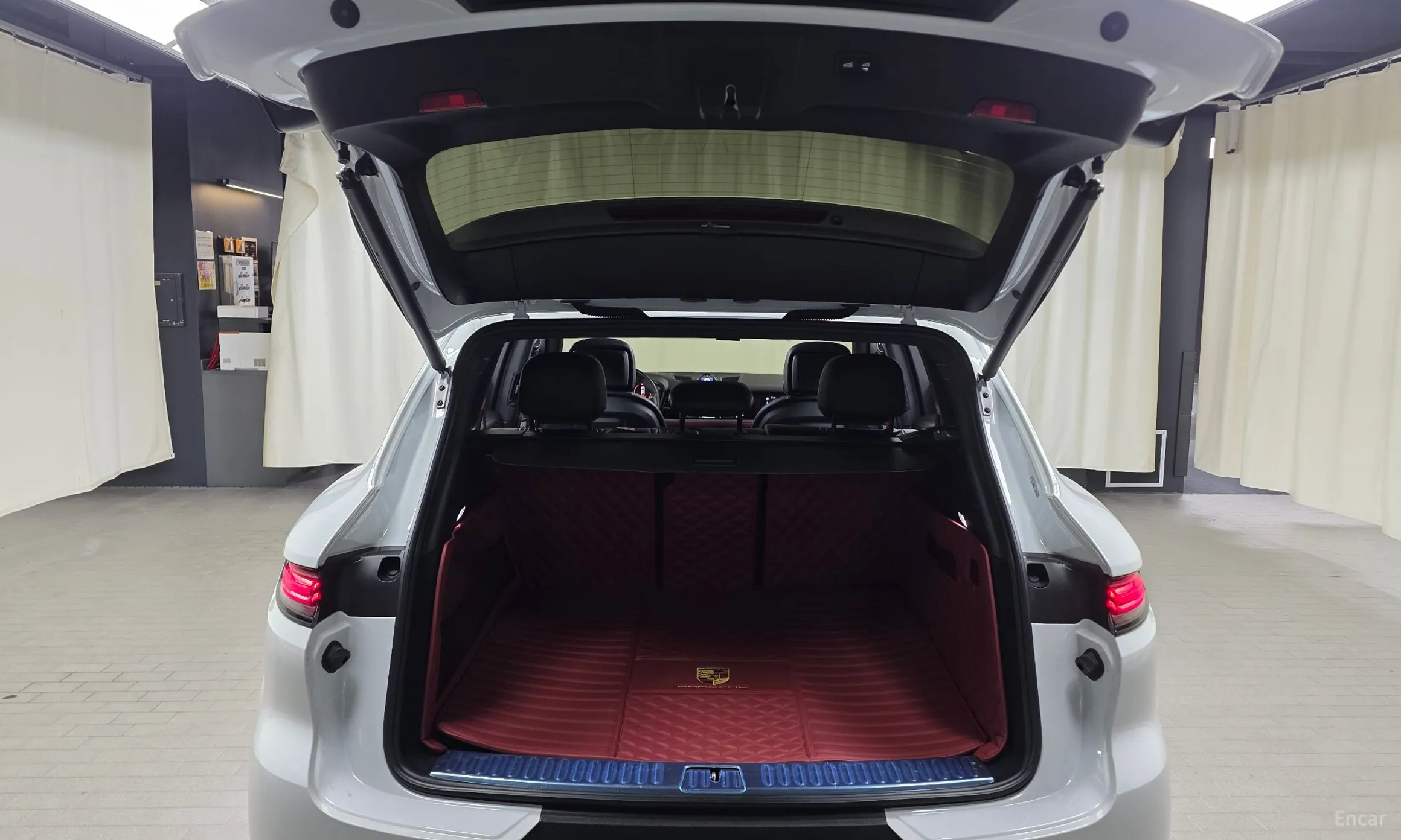 Porsche Cayenne (PO536) превью 20