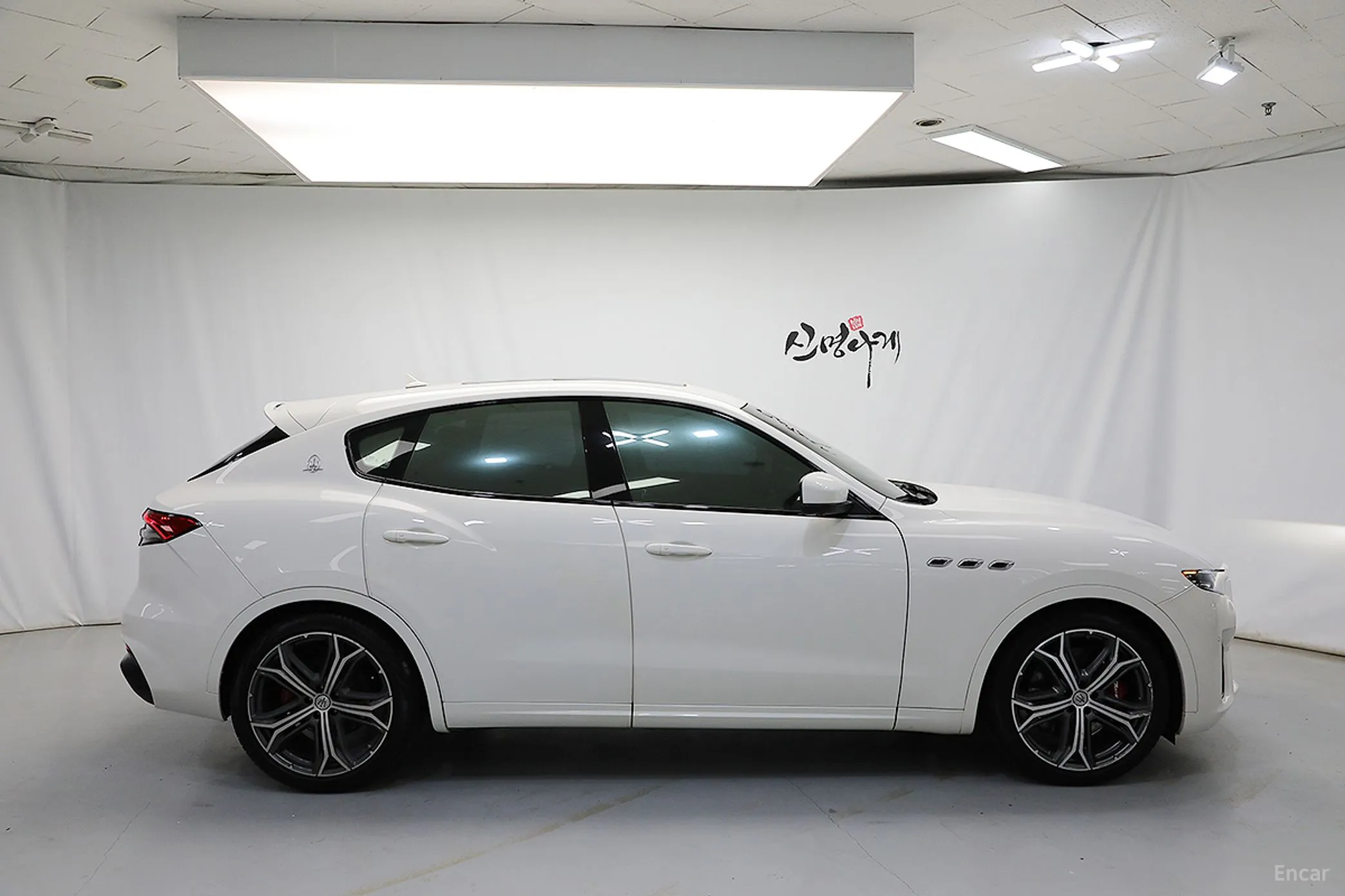 Maserati Levante превью 4
