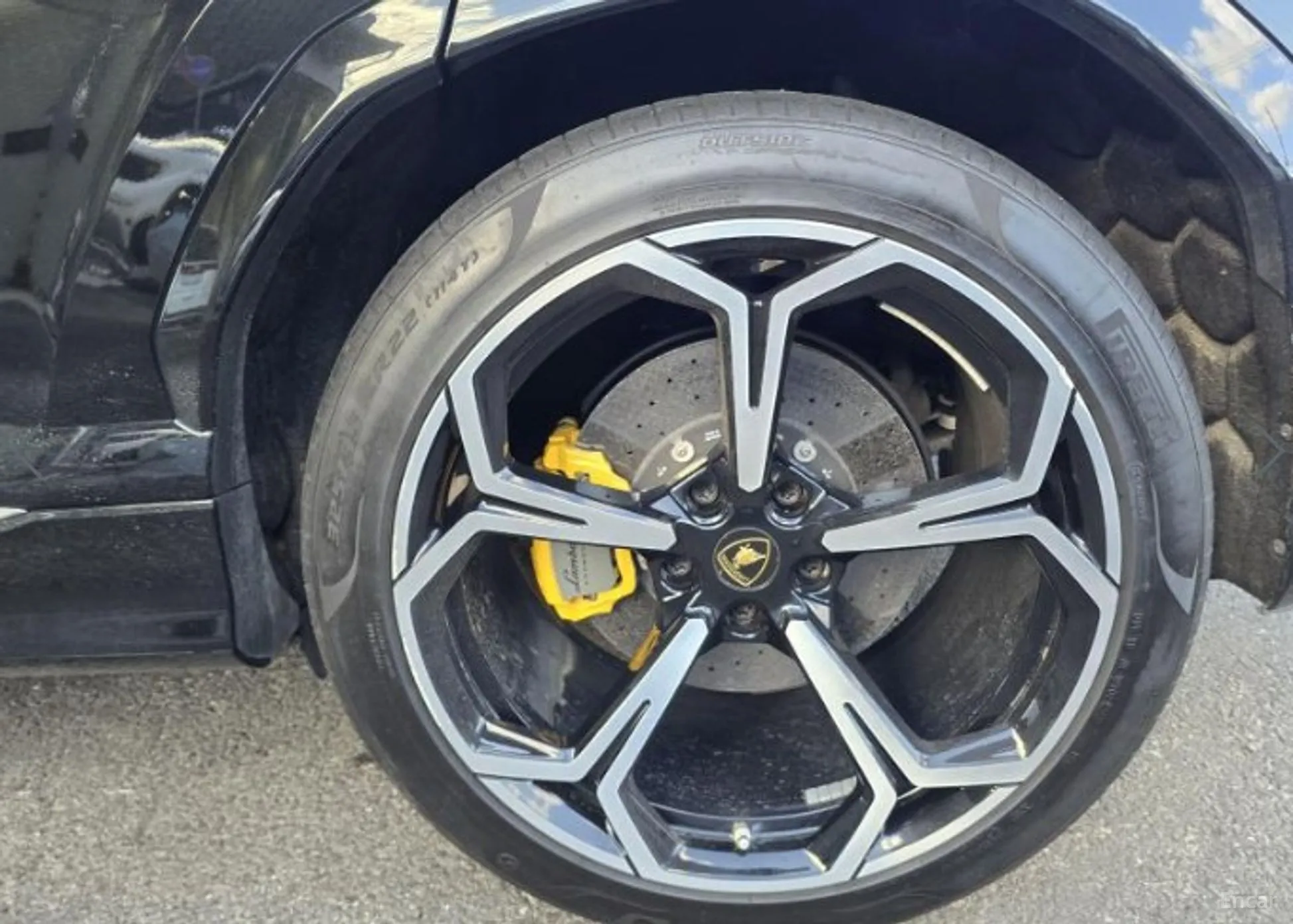 Lamborghini Urus превью 7