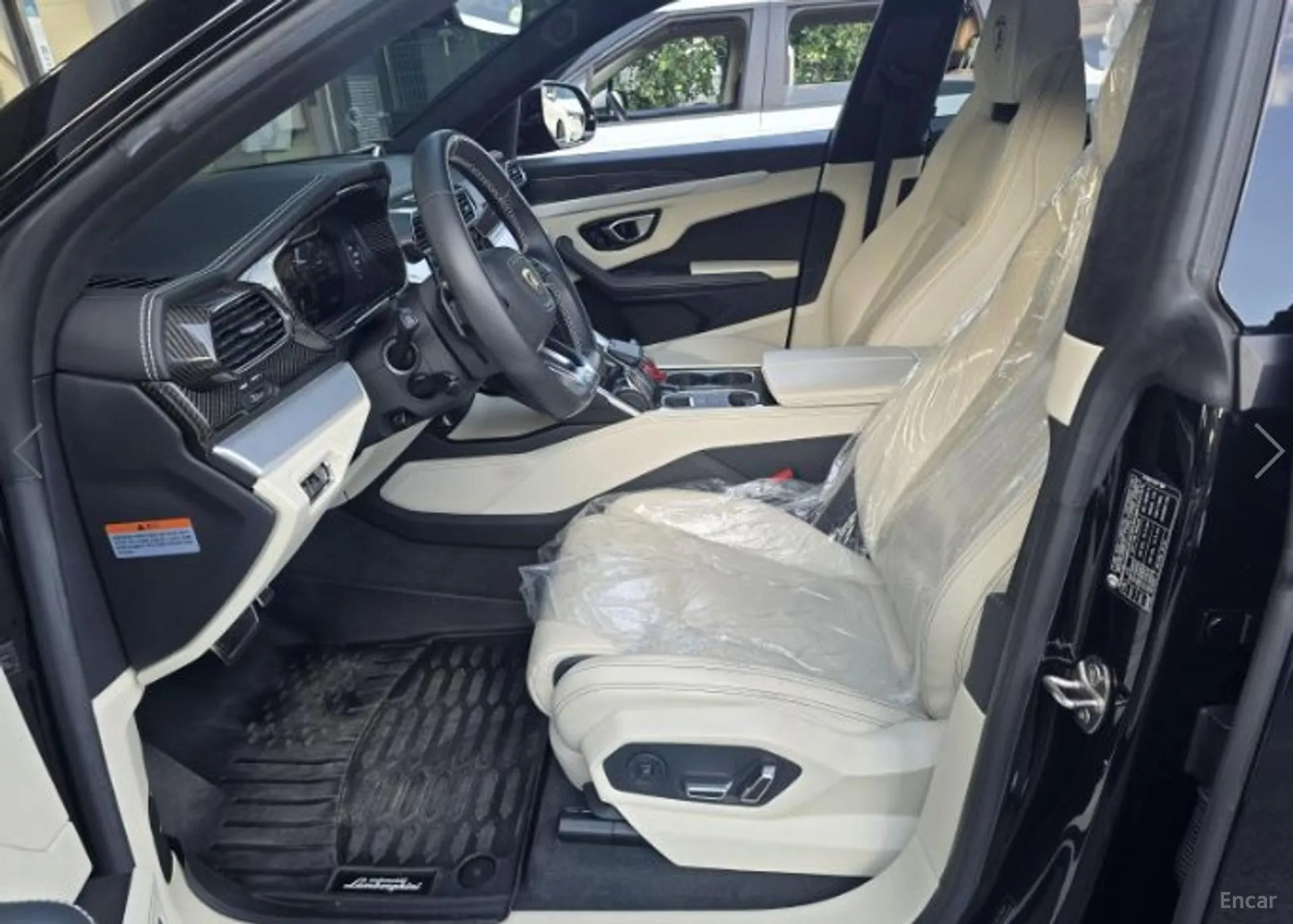 Lamborghini Urus превью 8