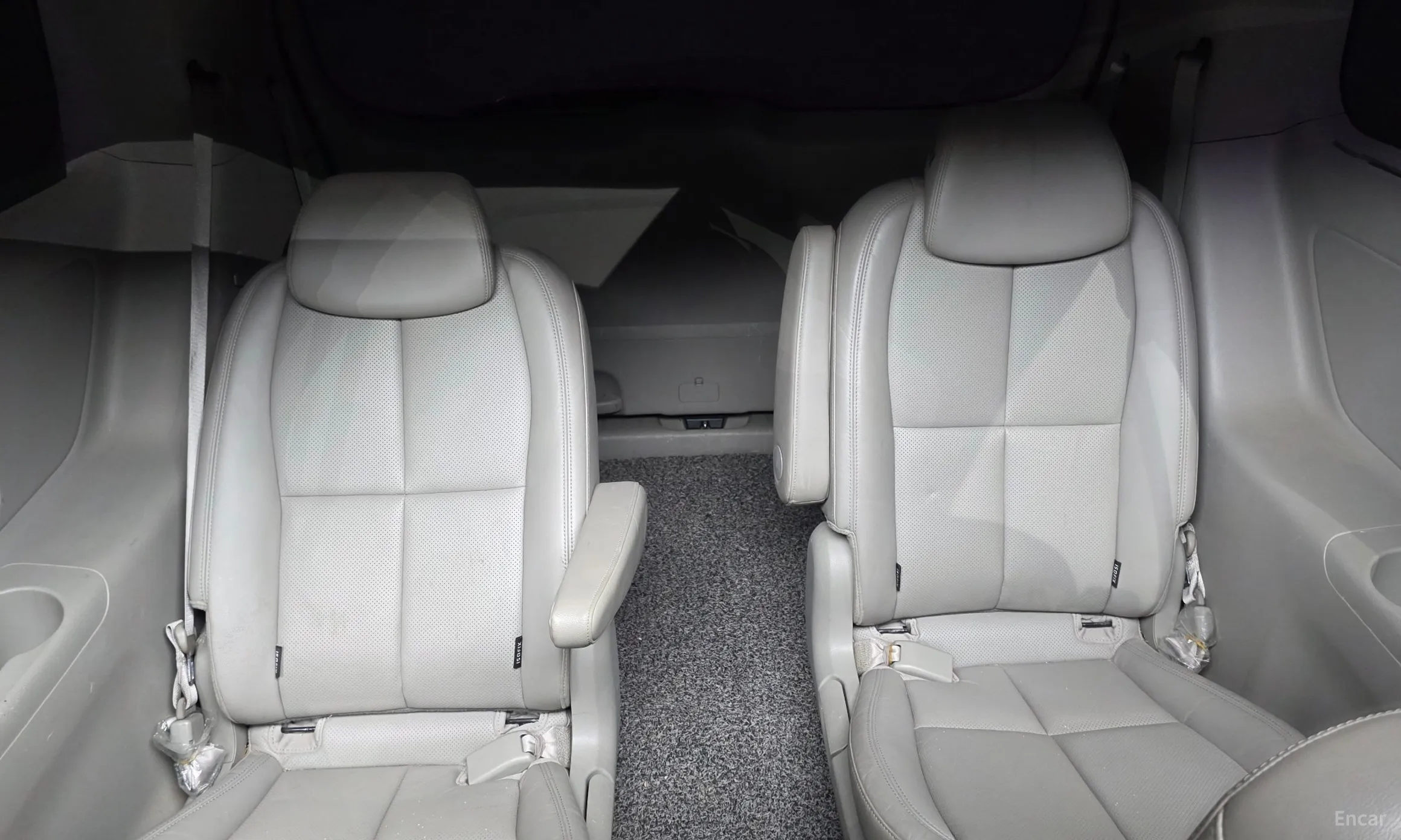 Kia Carnival превью 12