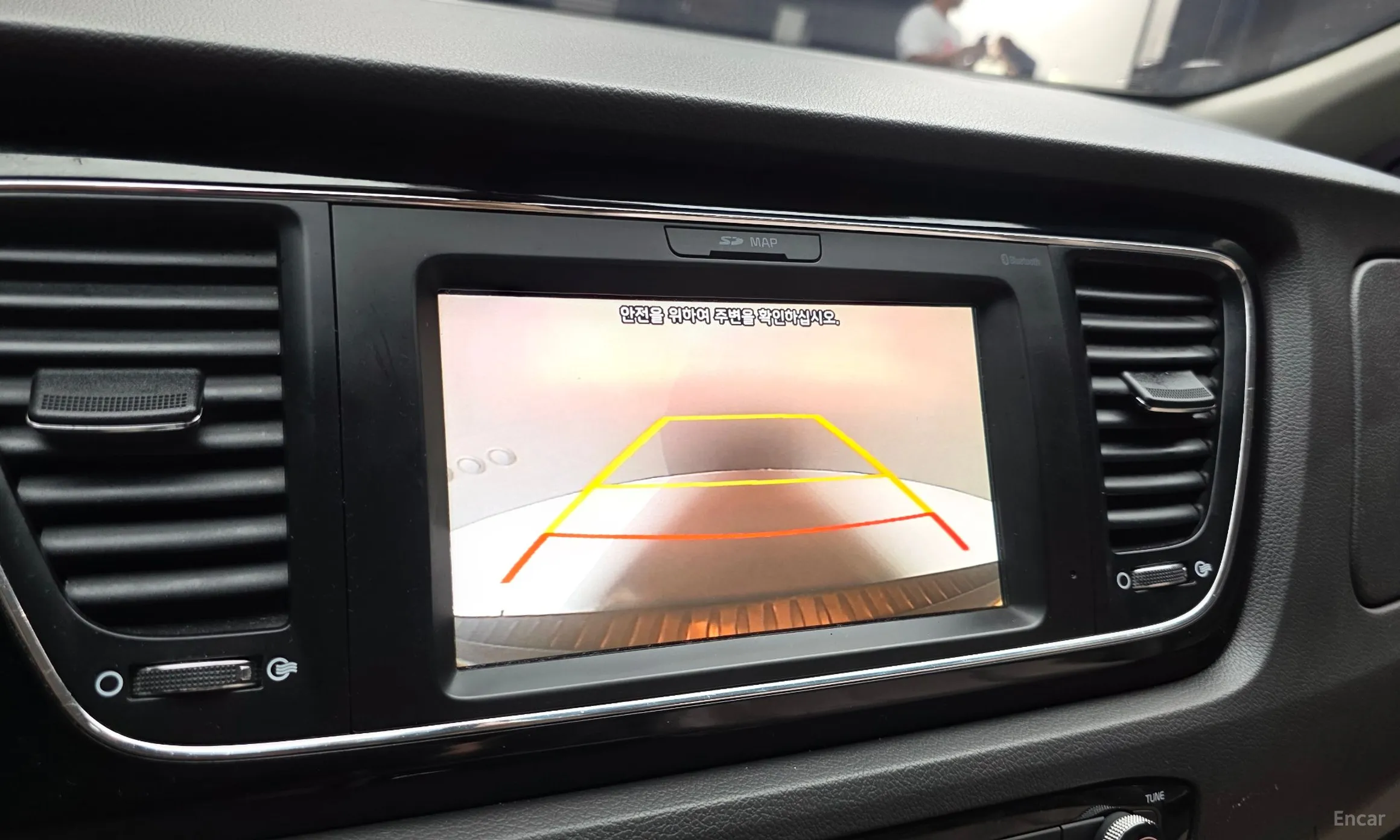 Kia Carnival превью 16