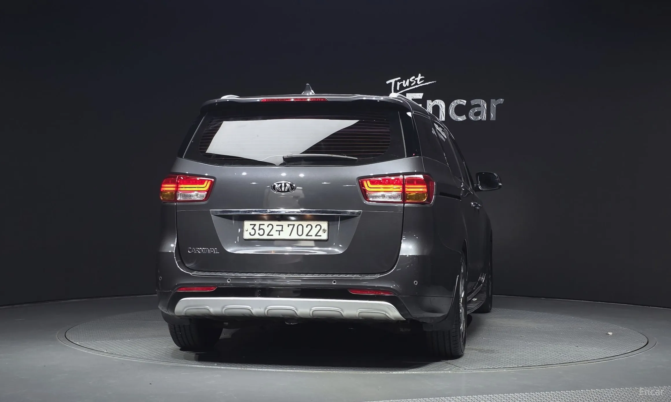 Kia Carnival превью 4