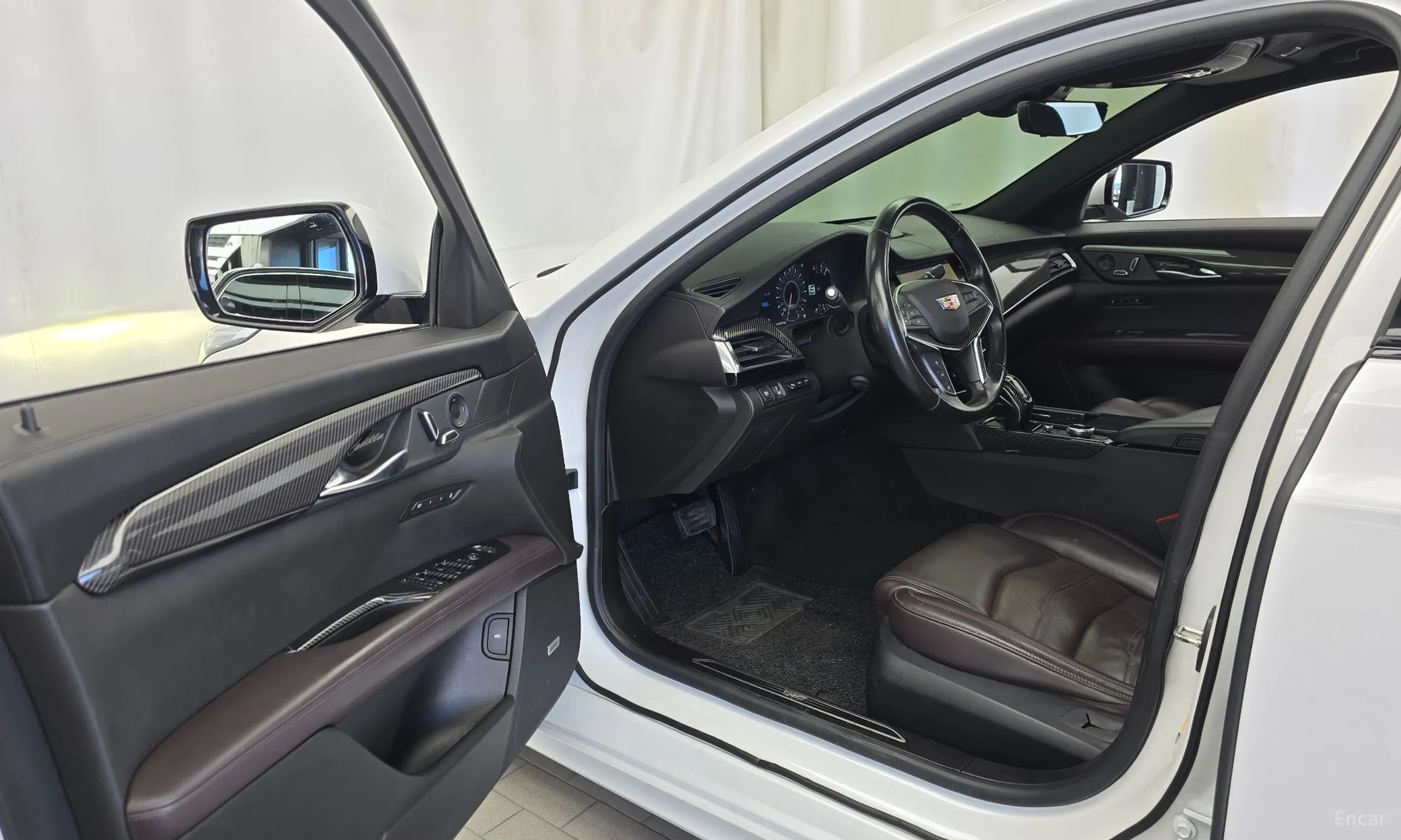 Cadillac CT6 превью 10