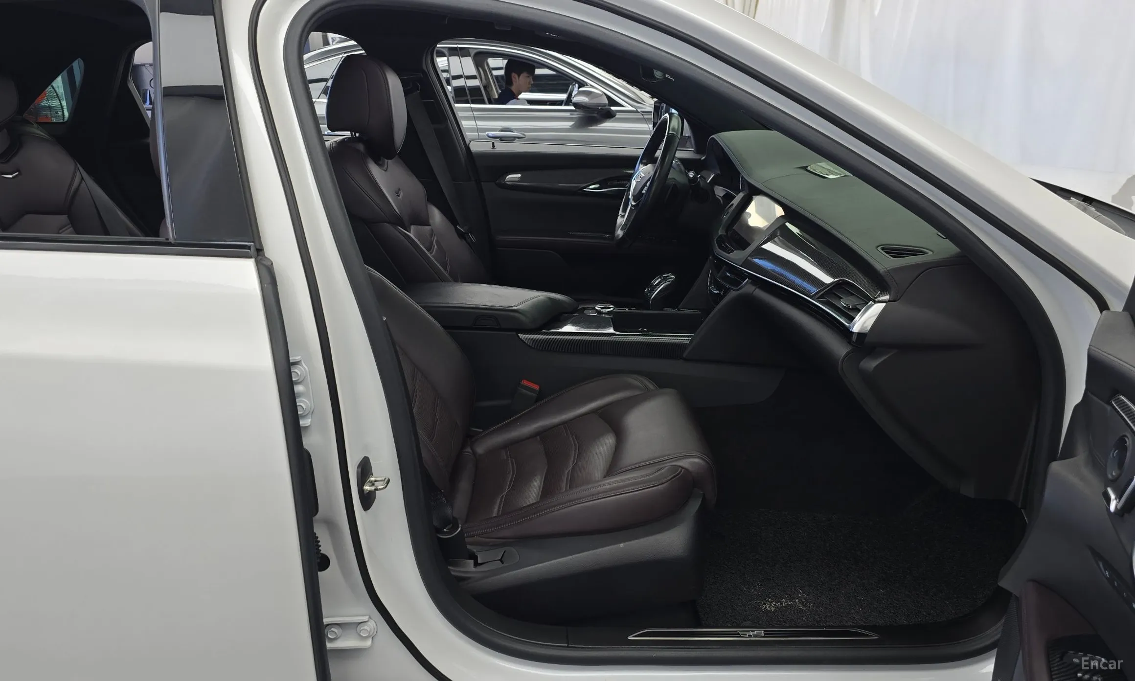 Cadillac CT6 превью 11