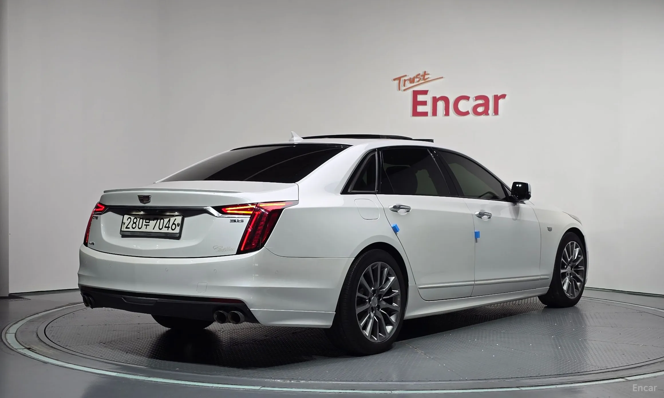 Cadillac CT6 превью 2