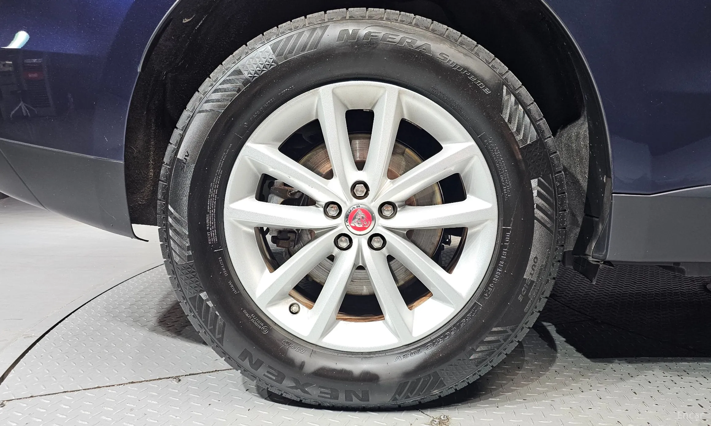 Jaguar F-PACE превью 5