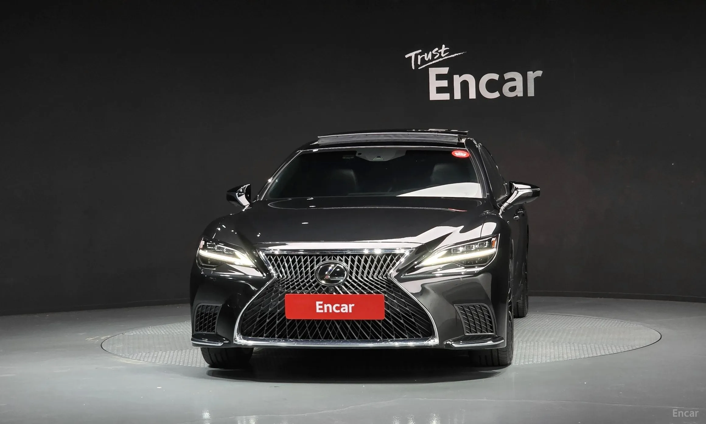 Lexus LS500 5th Generation превью 3