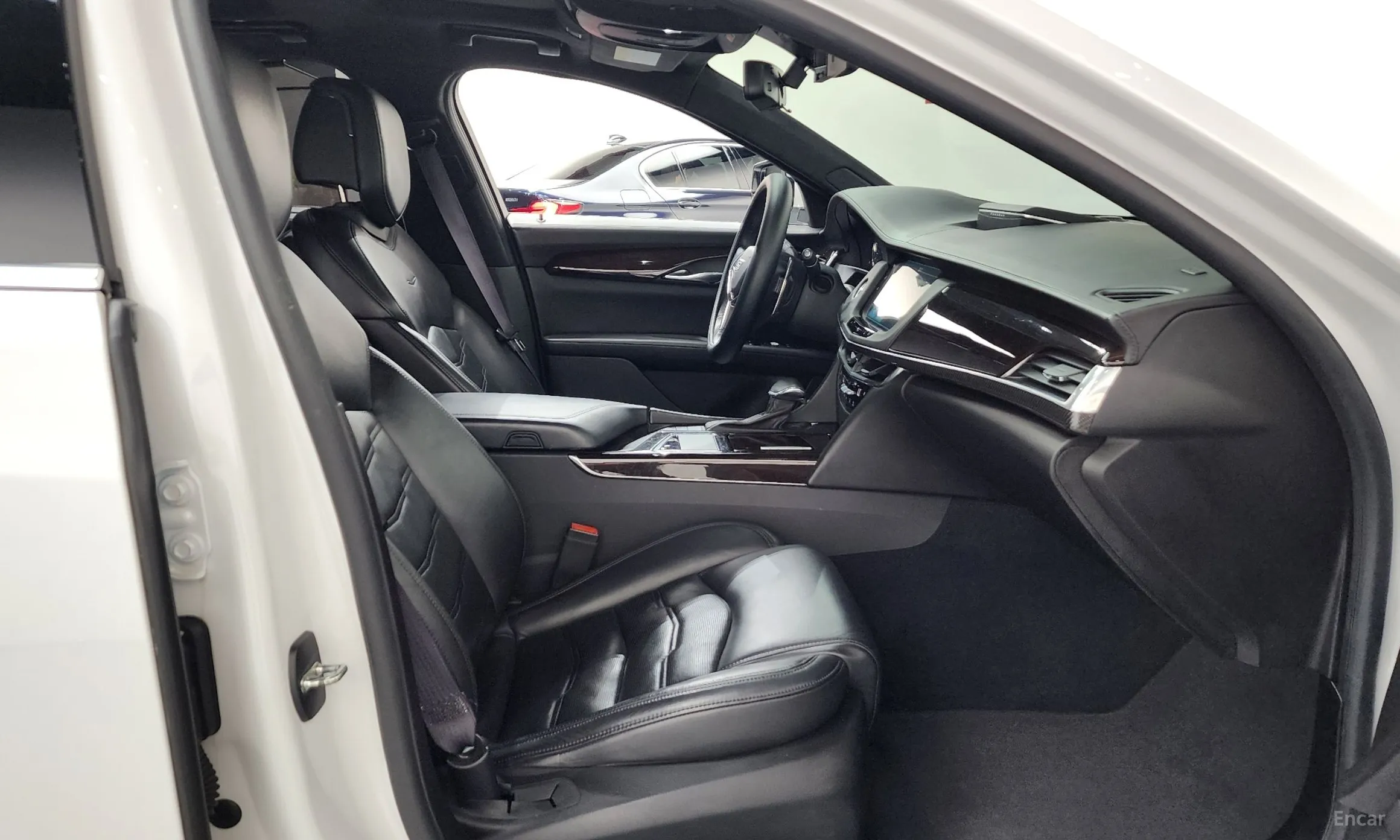 Cadillac CT6 превью 15