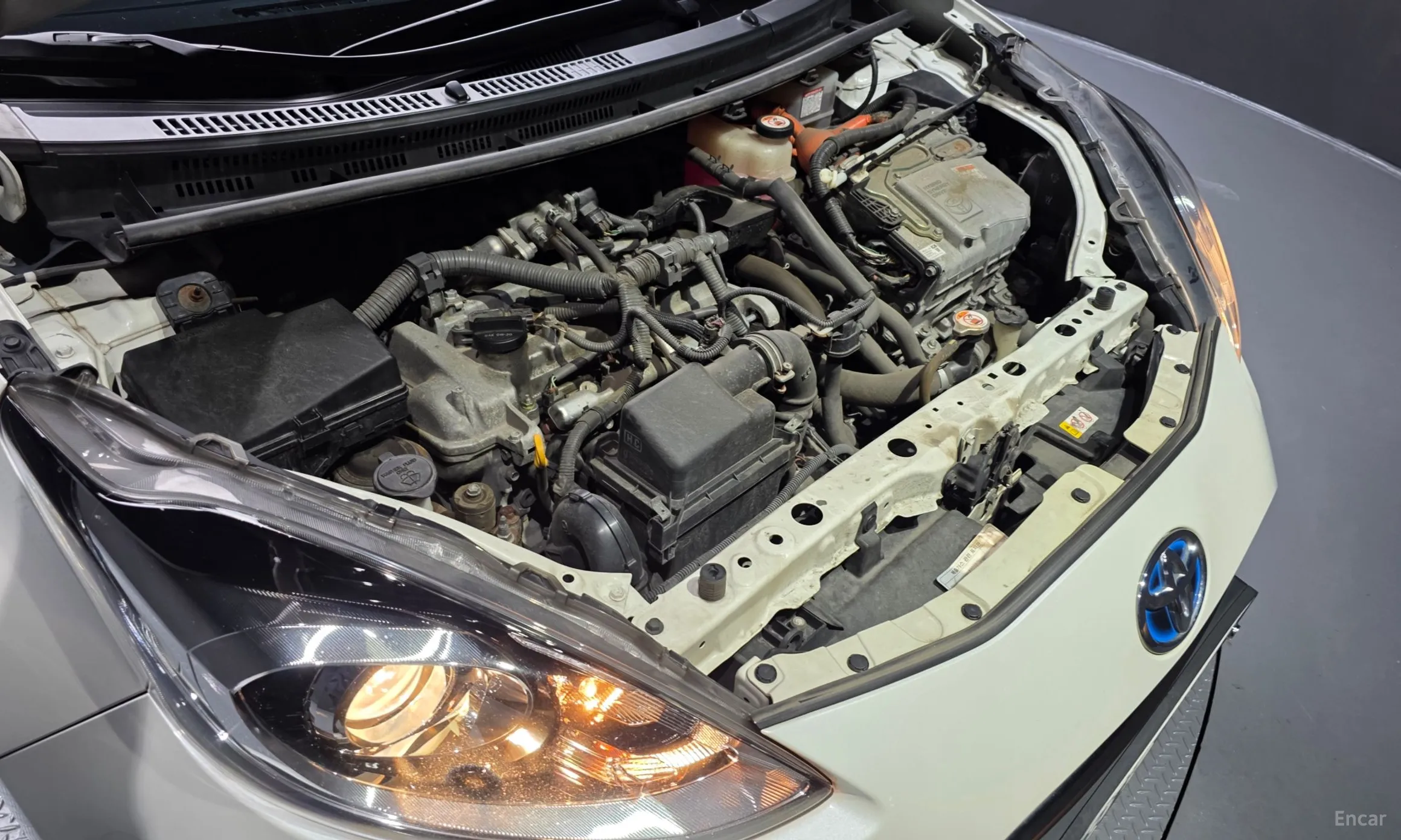 Toyota Prius C превью 6