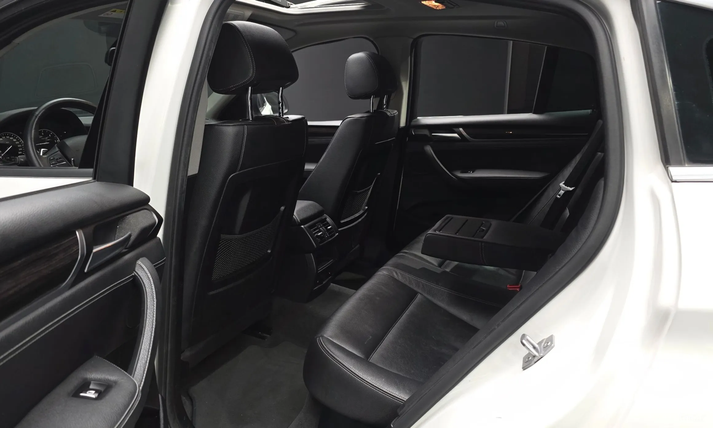 BMW X4 (F26) превью 11