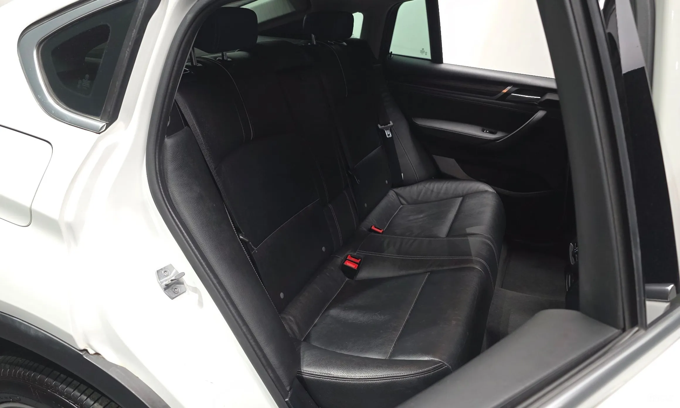 BMW X4 (F26) превью 12
