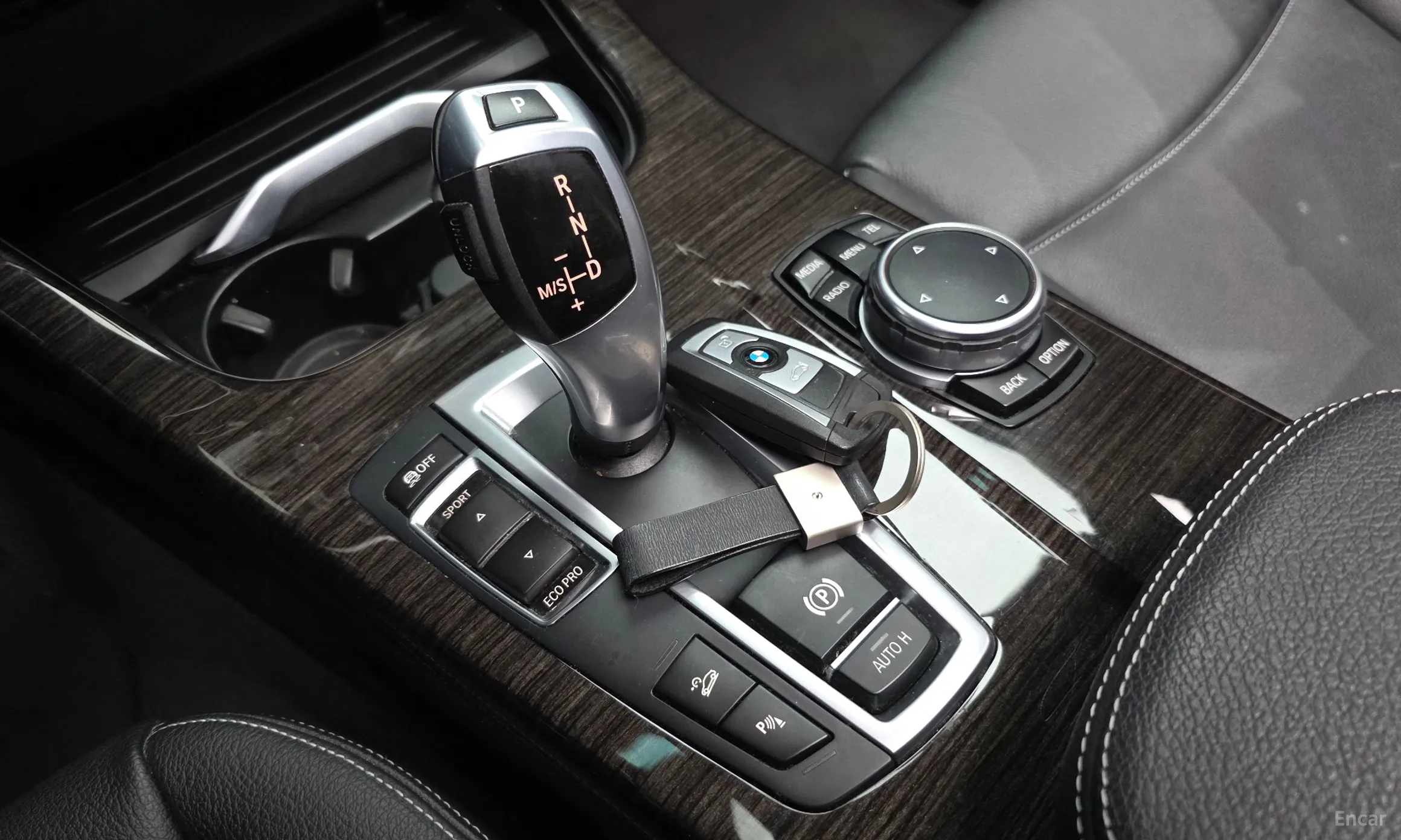 BMW X4 (F26) превью 9
