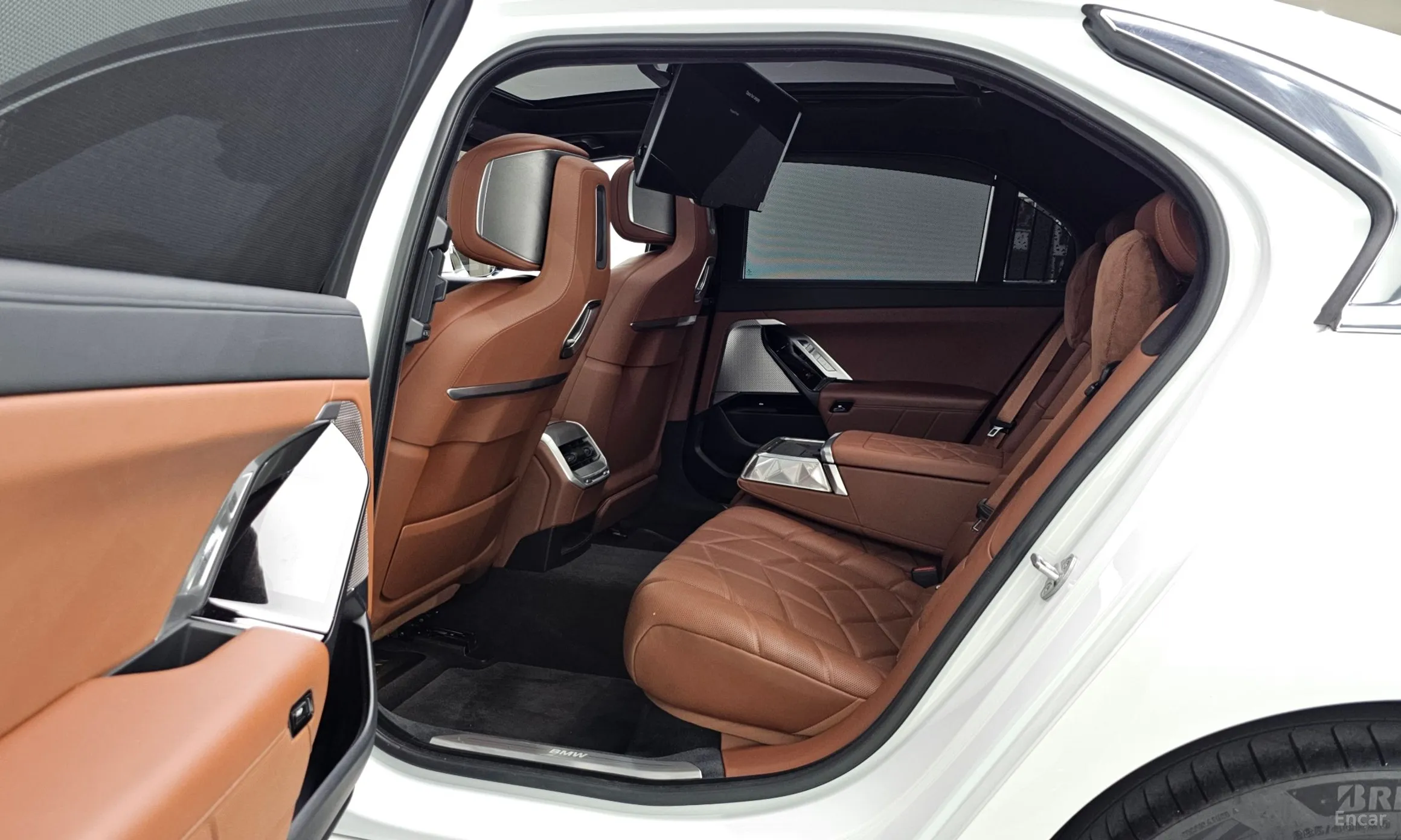 BMW 7 Series (G70) превью 12