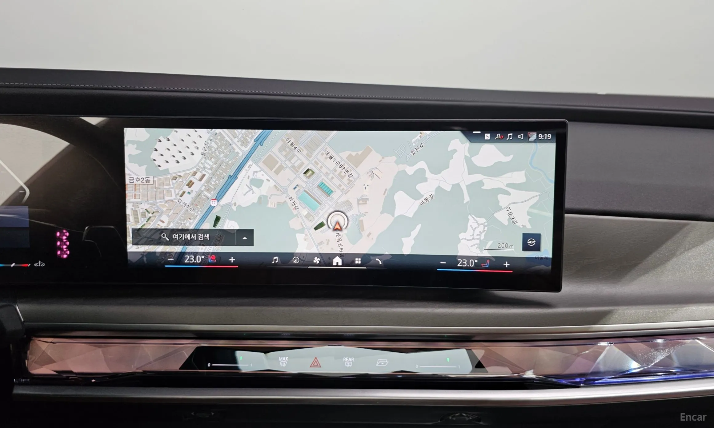 BMW 7 Series (G70) превью 14