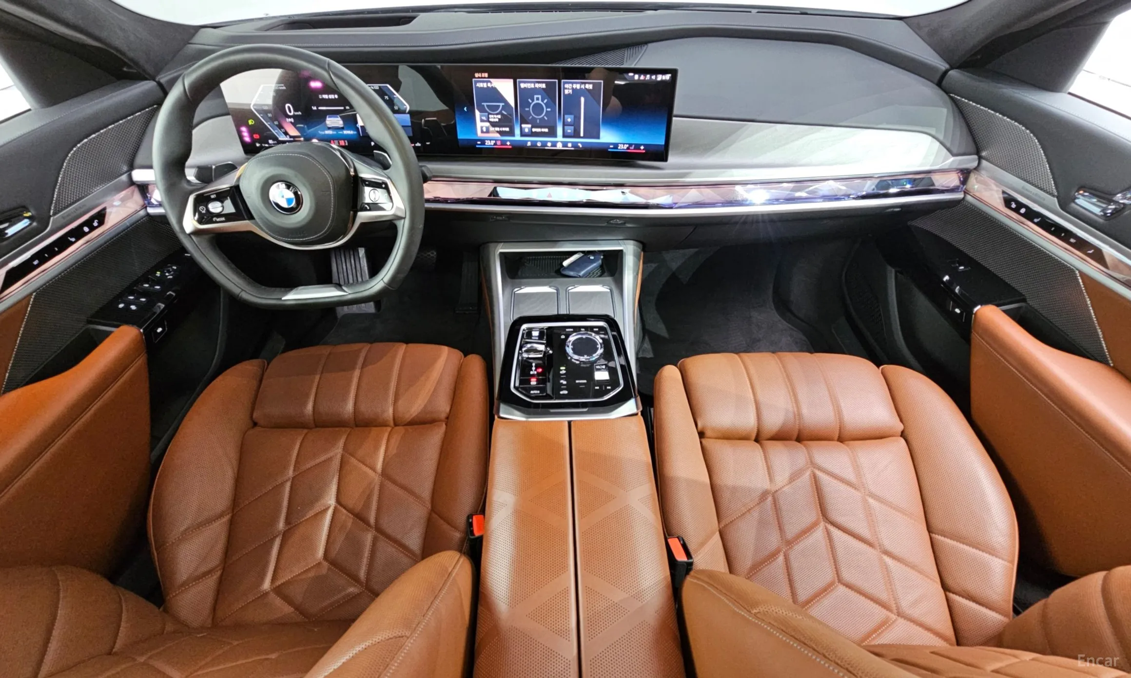 BMW 7 Series (G70) превью 7
