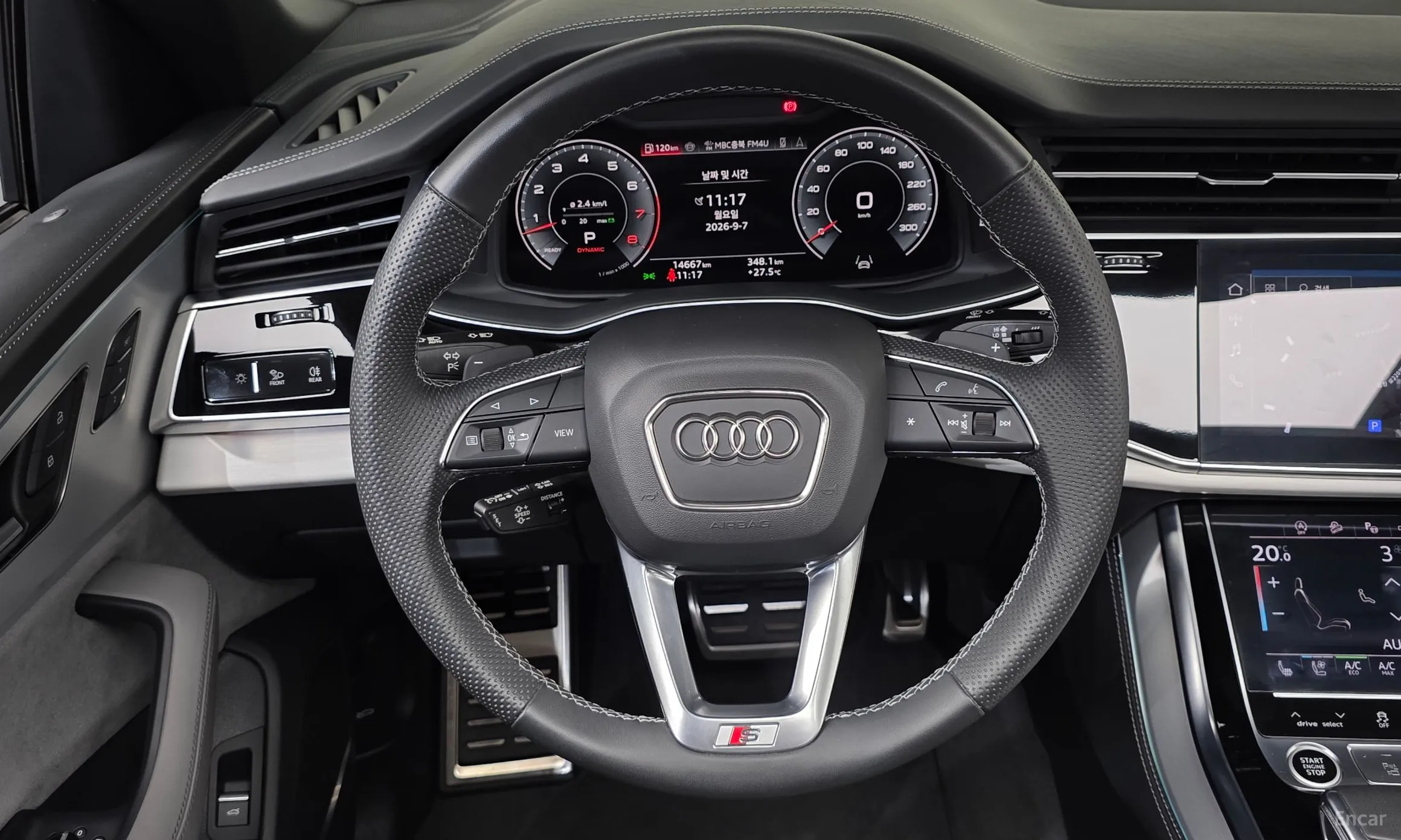 Audi Q8 (4M) превью 11