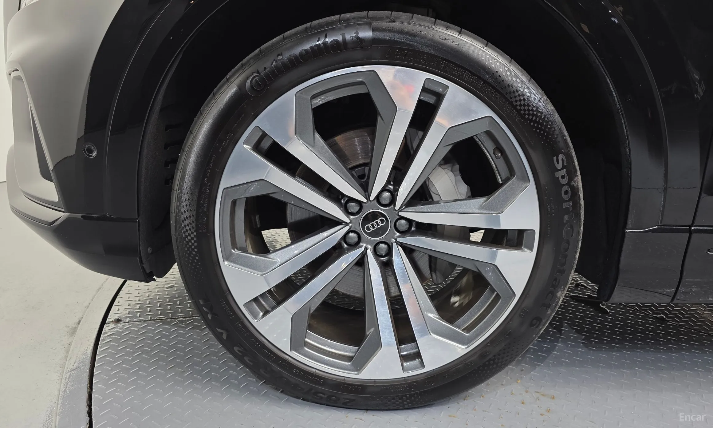 Audi Q8 (4M) превью 5
