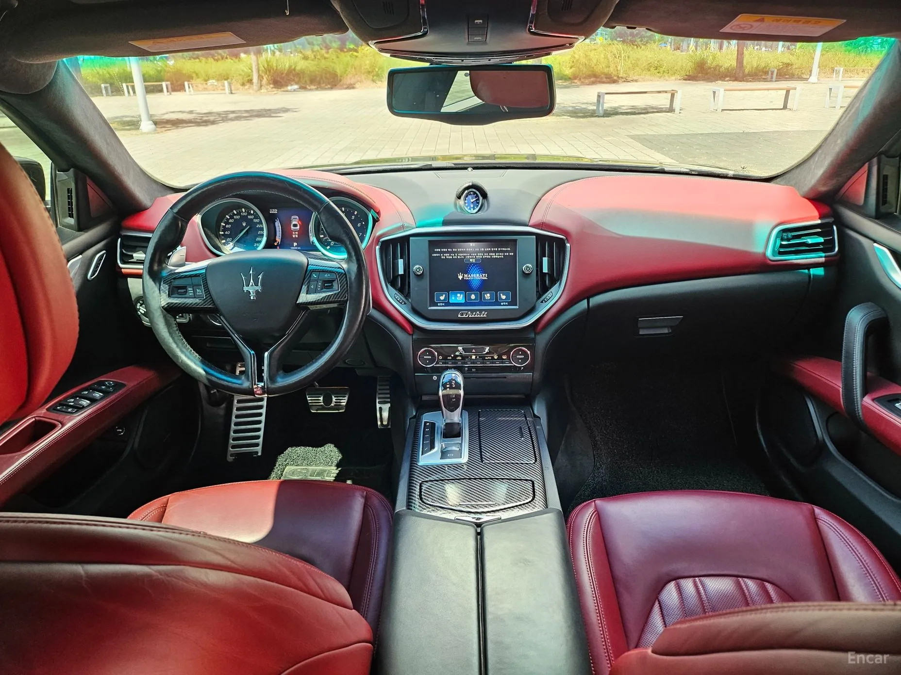 Maserati Ghibli превью 12