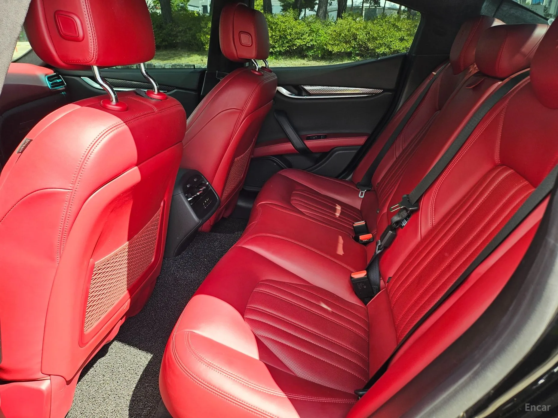 Maserati Ghibli превью 6