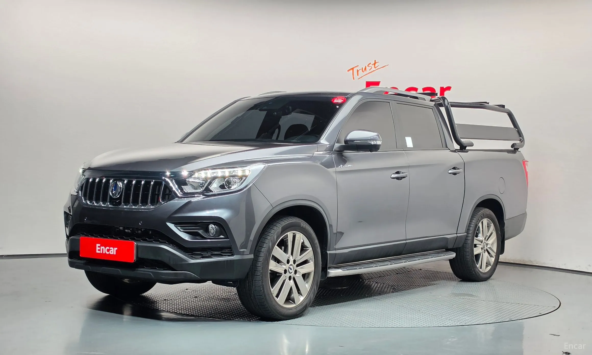 Rexton Sports Khan