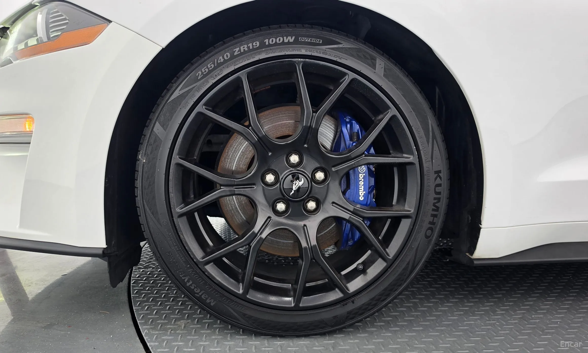 Ford Mustang превью 5