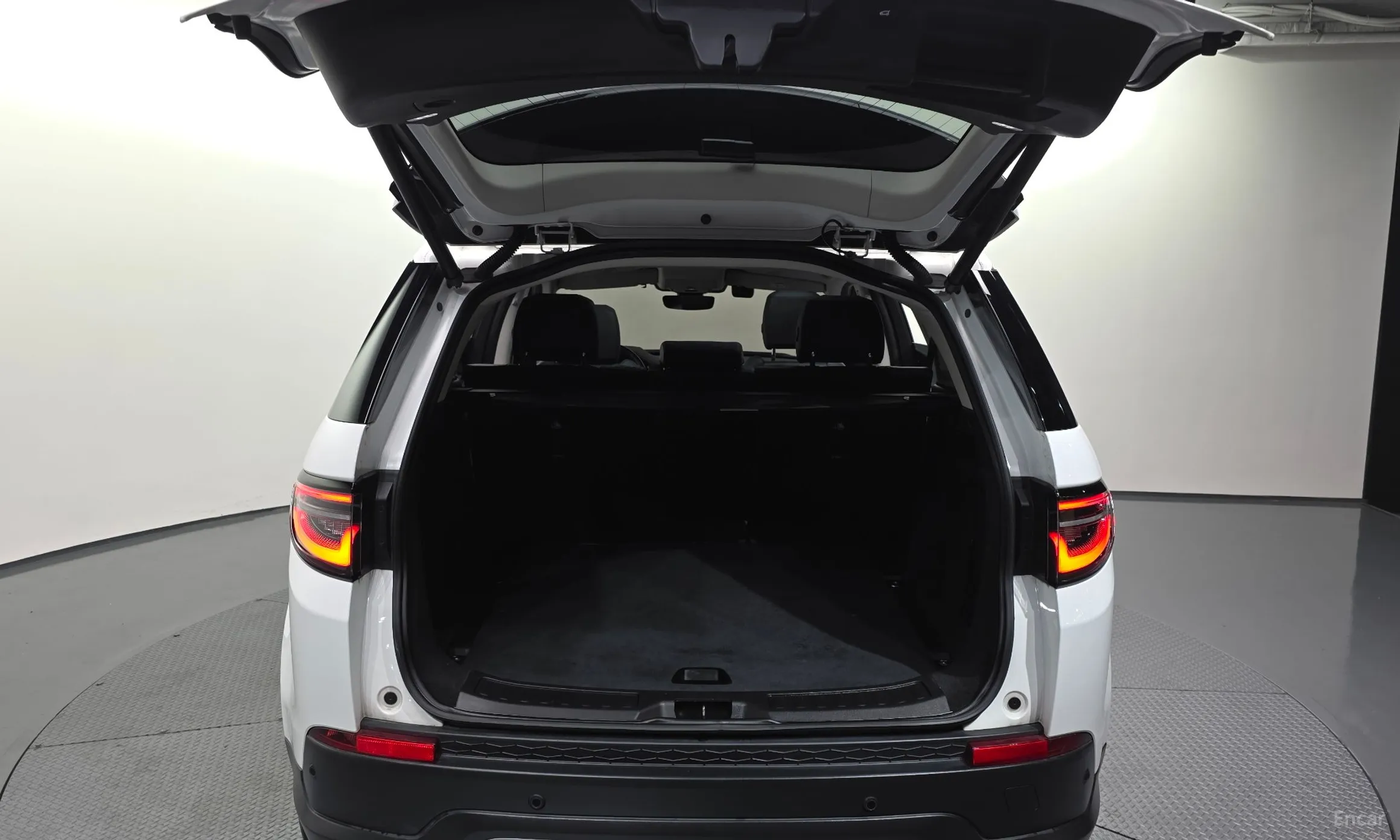 Land Rover Discovery Sports превью 20