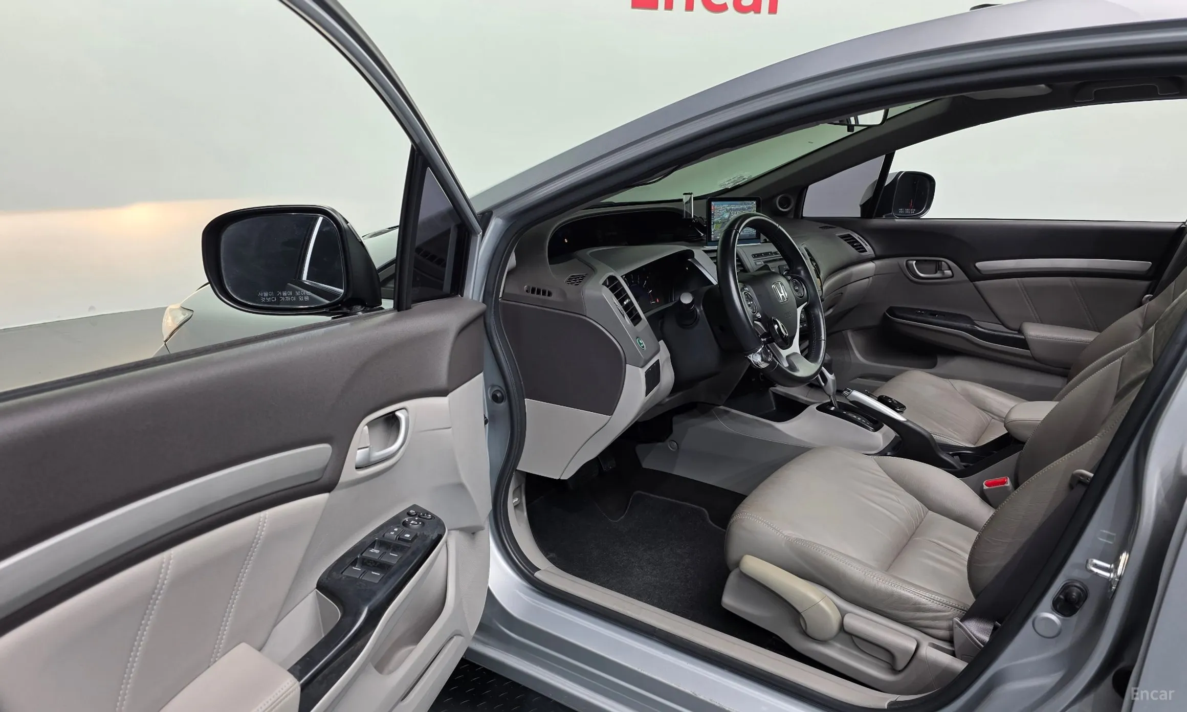 Honda Civic превью 10