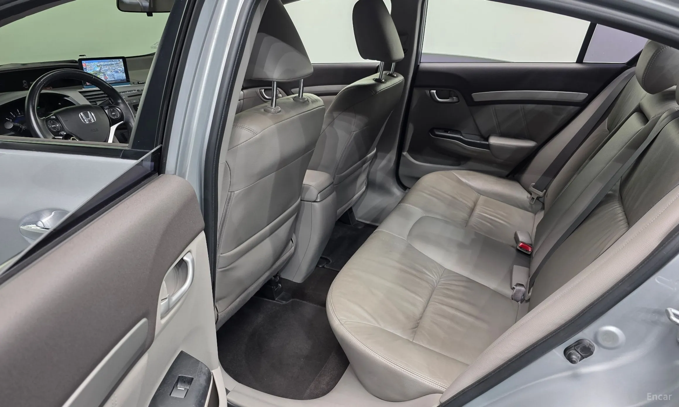 Honda Civic превью 12